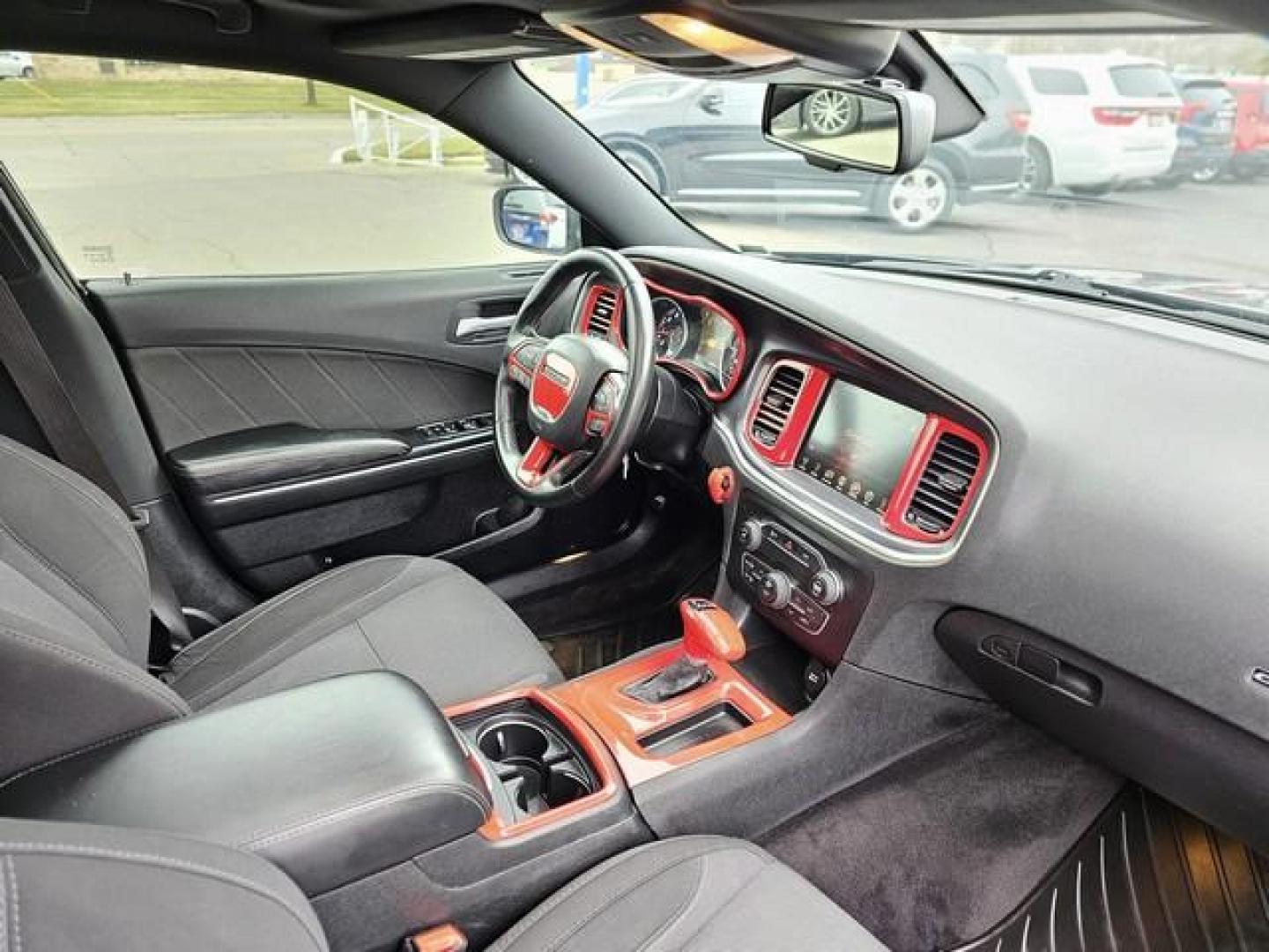 2016 BLACK DODGE CHARGER (2C3CDXJG7GH) with an V6,3.6L(220 CID),DOHC engine, AUTOMATIC transmission, located at 14600 Frazho Road, Warren, MI, 48089, (586) 776-3400, 42.485996, -82.974220 - Photo#18