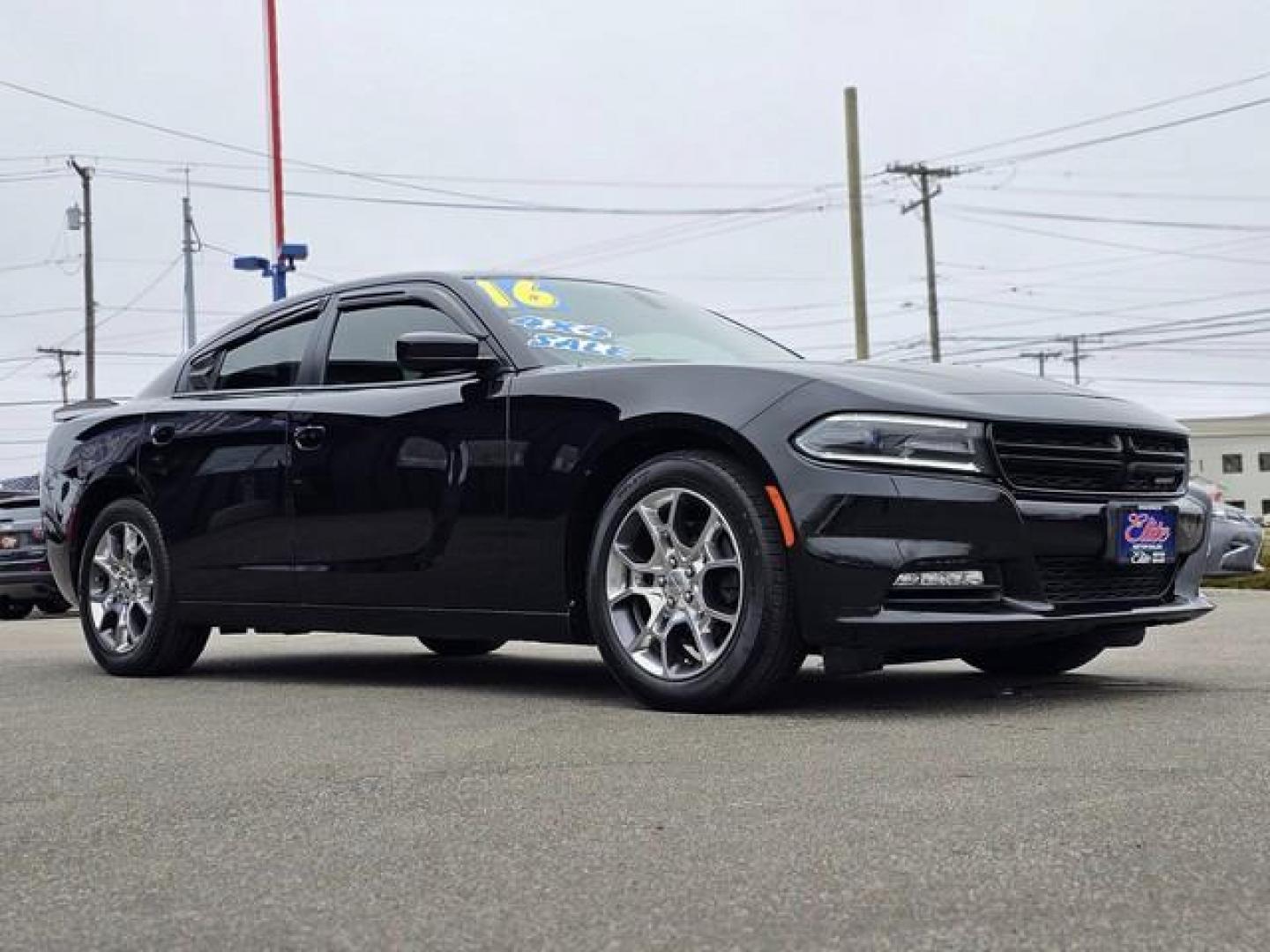 2016 BLACK DODGE CHARGER (2C3CDXJG7GH) with an V6,3.6L(220 CID),DOHC engine, AUTOMATIC transmission, located at 14600 Frazho Road, Warren, MI, 48089, (586) 776-3400, 42.485996, -82.974220 - Photo#2