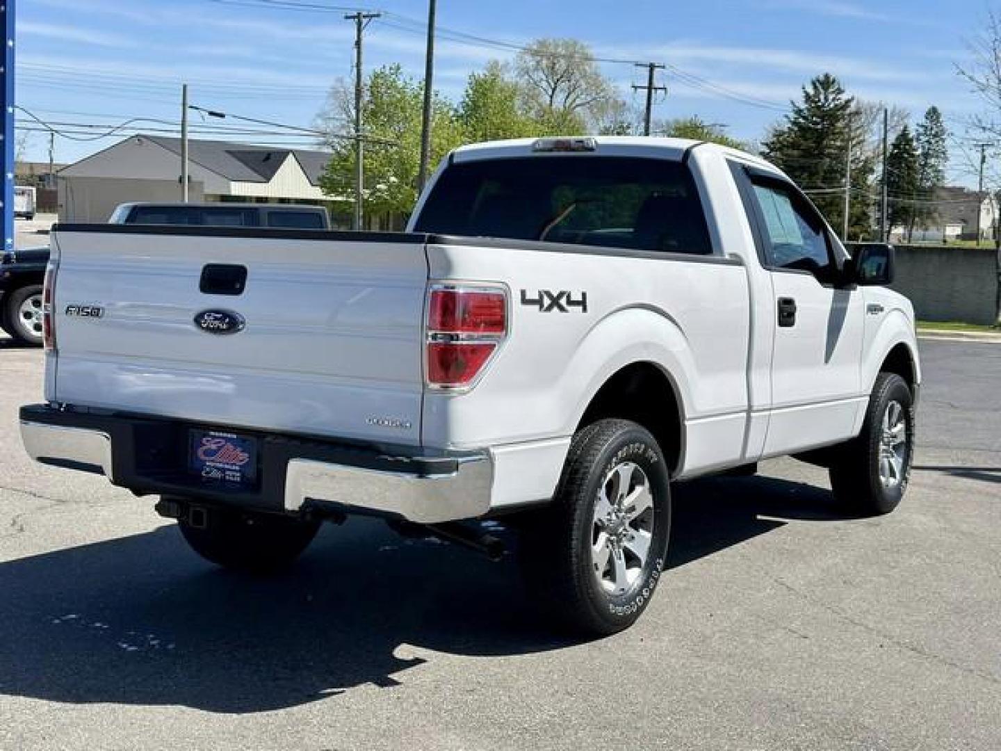 2013 WHITE FORD F-150 (1FTMF1EM0DF) with an V6,3.7L(227 CID),DOHC engine, AUTOMATIC transmission, located at 14600 Frazho Road, Warren, MI, 48089, (586) 776-3400, 42.485996, -82.974220 - Photo#4