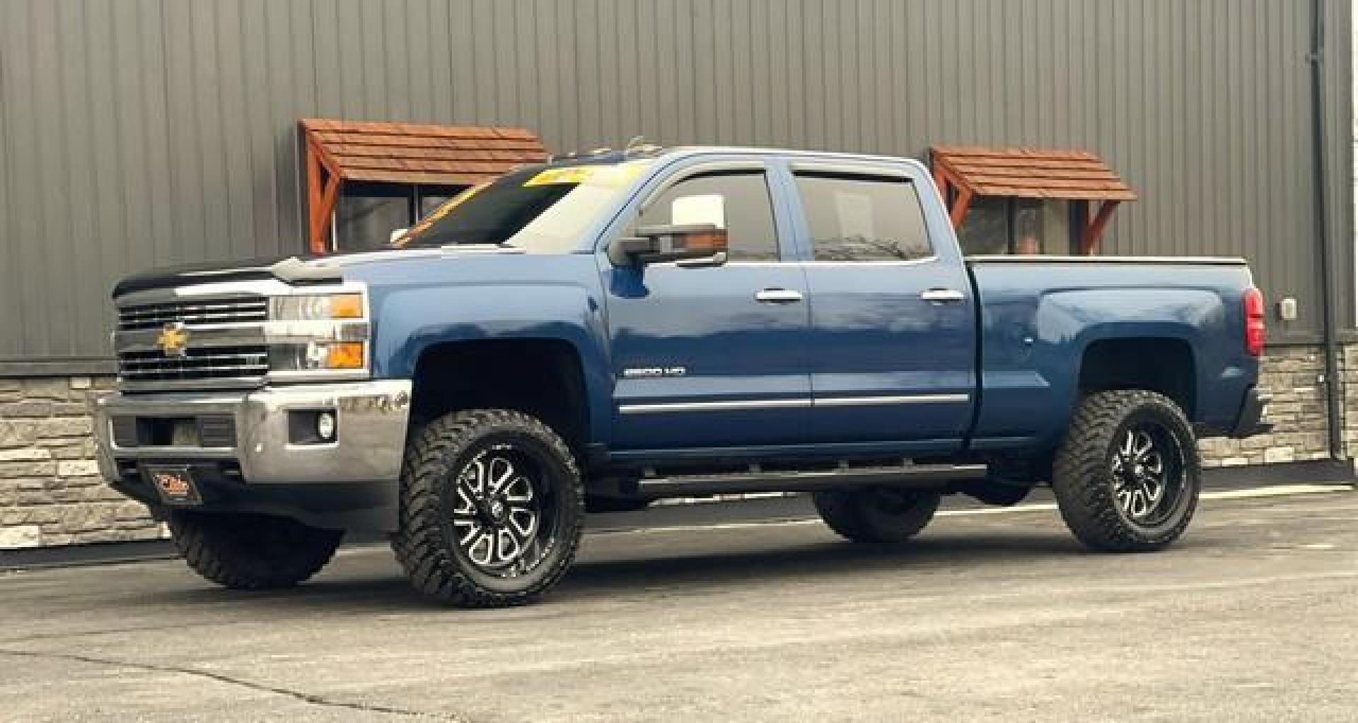 2015 BLUE CHEVROLET SILVERADO 2500 HD (1GC1KWE87FF) with an V8,6.6L(403 CID),OHV engine, AUTOMATIC transmission, located at 14600 Frazho Road, Warren, MI, 48089, (586) 776-3400, 42.485996, -82.974220 - Photo#2