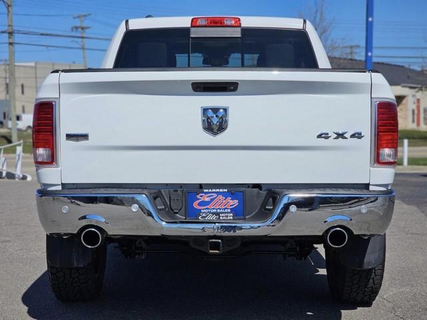 2016 WHITE RAM 1500 (1C6RR7NT3GS) with an V8,5.7L(345 CID),OHV engine, AUTOMATIC transmission, located at 14600 Frazho Road, Warren, MI, 48089, (586) 776-3400, 42.485996, -82.974220 - Photo#5