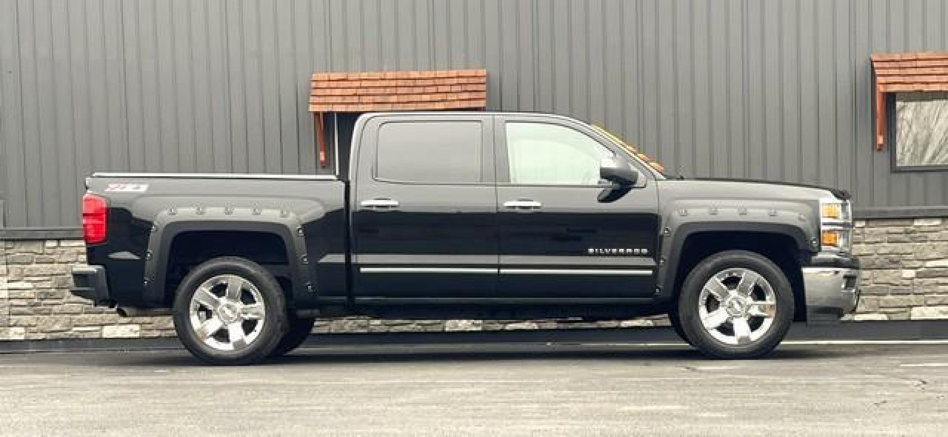 2014 BLACK CHEVROLET SILVERADO 1500 (3GCUKSEC2EG) with an V8,5.3L(325 CID),OHV engine, AUTOMATIC transmission, located at 14600 Frazho Road, Warren, MI, 48089, (586) 776-3400, 42.485996, -82.974220 - Photo#1