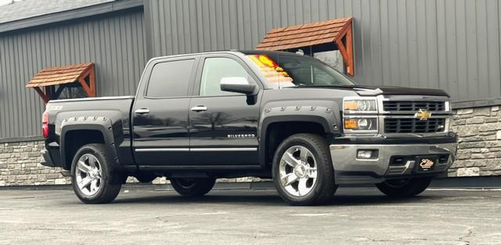 2014 BLACK CHEVROLET SILVERADO 1500 (3GCUKSEC2EG) with an V8,5.3L(325 CID),OHV engine, AUTOMATIC transmission, located at 14600 Frazho Road, Warren, MI, 48089, (586) 776-3400, 42.485996, -82.974220 - Photo#2