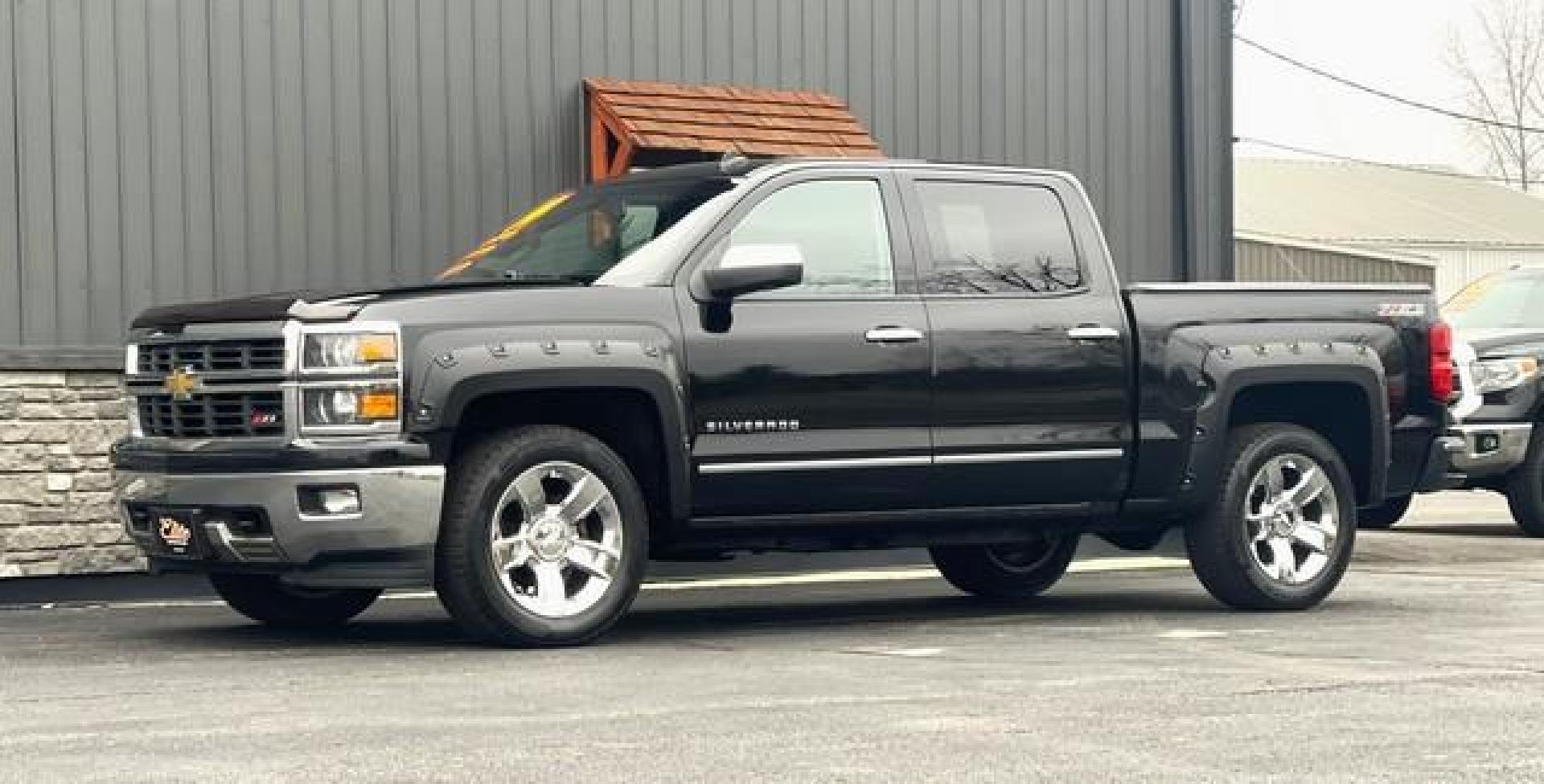 2014 BLACK CHEVROLET SILVERADO 1500 (3GCUKSEC2EG) with an V8,5.3L(325 CID),OHV engine, AUTOMATIC transmission, located at 14600 Frazho Road, Warren, MI, 48089, (586) 776-3400, 42.485996, -82.974220 - Photo#4