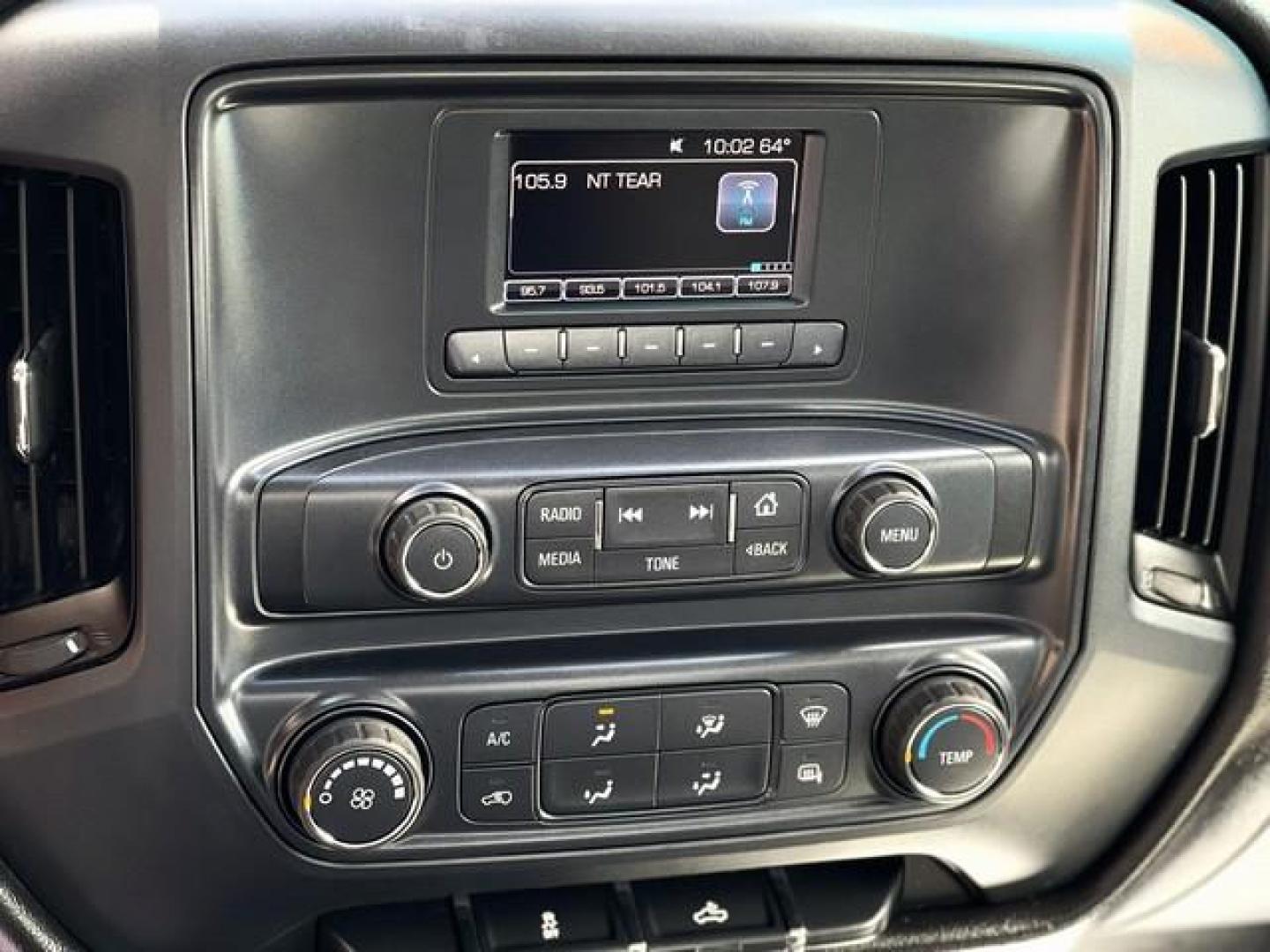 2017 SILVER CHEVROLET SILVERADO 1500 (1GCNKNEC2HZ) with an V8,5.3L(325 CID),OHV engine, AUTOMATIC transmission, located at 14600 Frazho Road, Warren, MI, 48089, (586) 776-3400, 42.485996, -82.974220 - Photo#11