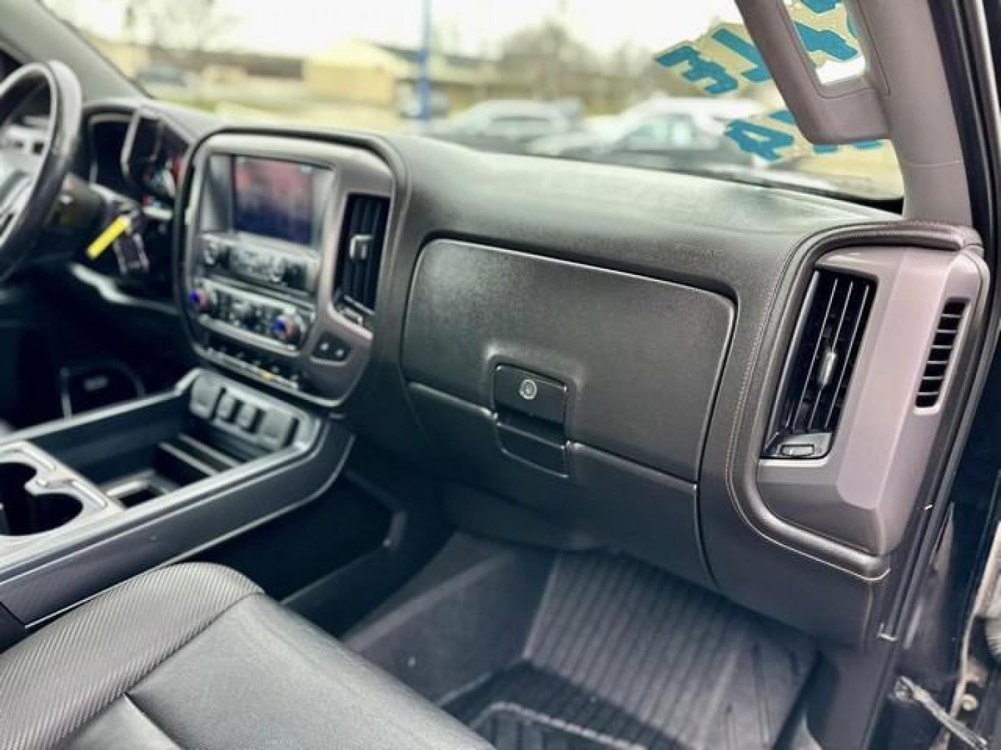 2017 BLACK GMC SIERRA 1500 (1GTV2NEC0HZ) with an V8,5.3L(325 CID),OHV engine, AUTOMATIC transmission, located at 14600 Frazho Road, Warren, MI, 48089, (586) 776-3400, 42.485996, -82.974220 - Photo#9