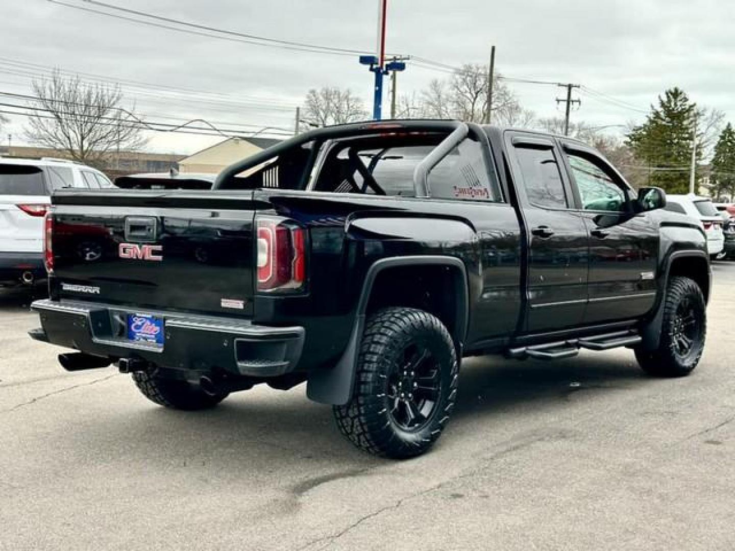 2017 BLACK GMC SIERRA 1500 (1GTV2NEC0HZ) with an V8,5.3L(325 CID),OHV engine, AUTOMATIC transmission, located at 14600 Frazho Road, Warren, MI, 48089, (586) 776-3400, 42.485996, -82.974220 - Photo#4