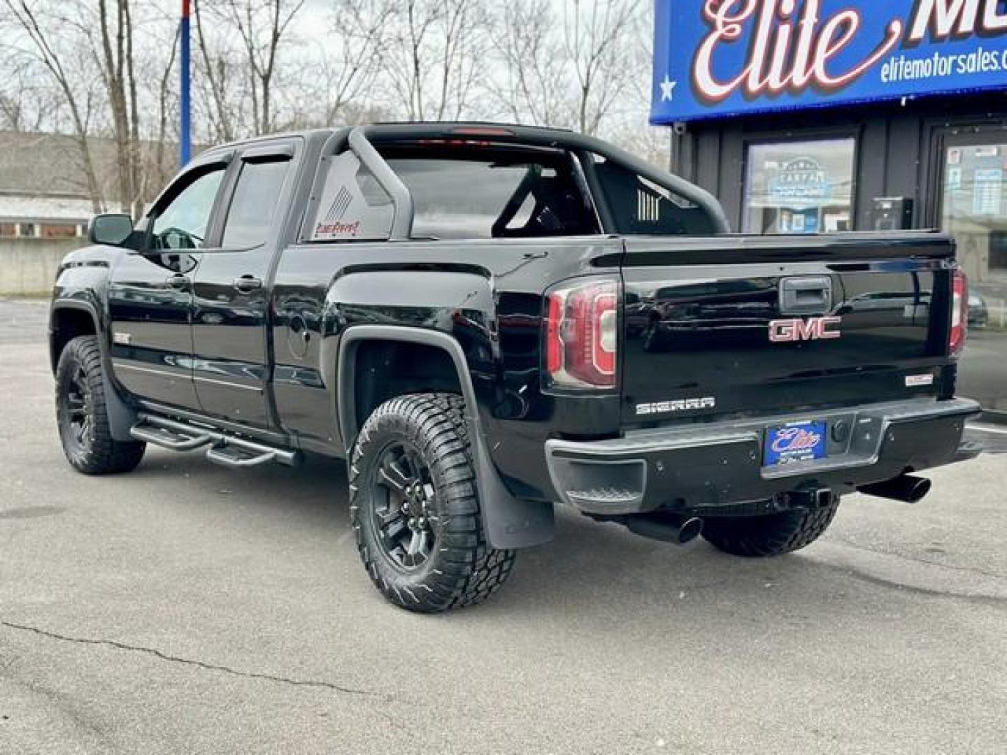 2017 BLACK GMC SIERRA 1500 (1GTV2NEC0HZ) with an V8,5.3L(325 CID),OHV engine, AUTOMATIC transmission, located at 14600 Frazho Road, Warren, MI, 48089, (586) 776-3400, 42.485996, -82.974220 - Photo#6