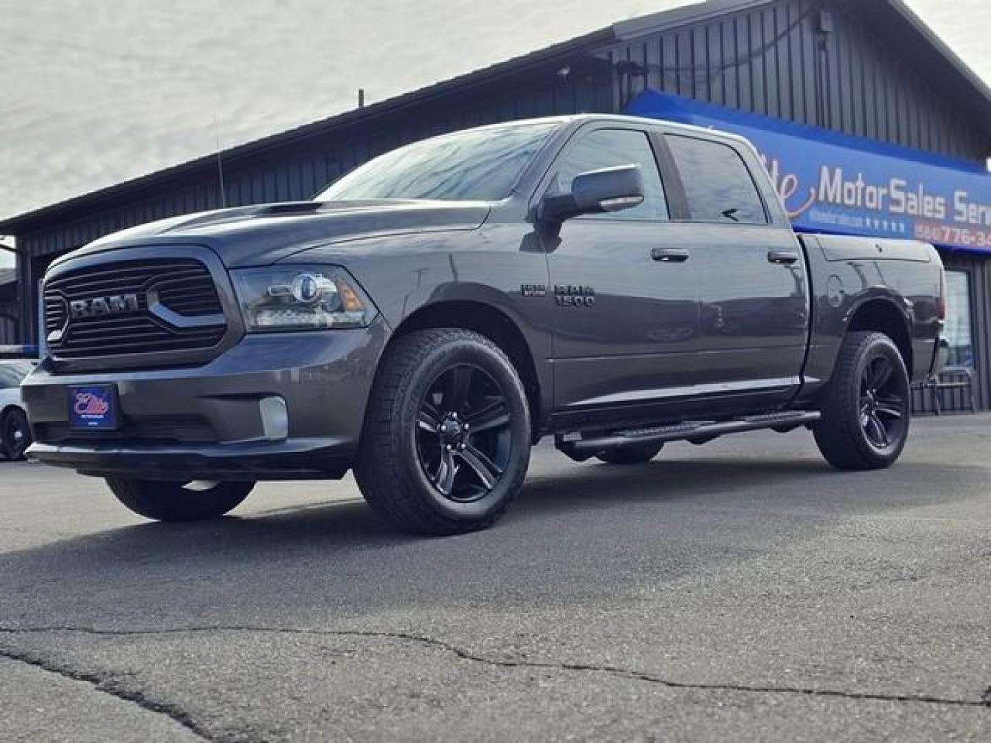 2018 GRAY RAM 1500 (1C6RR7MT4JS) with an V8,5.7L(345 CID),OHV engine, AUTOMATIC transmission, located at 14600 Frazho Road, Warren, MI, 48089, (586) 776-3400, 42.485996, -82.974220 - Photo#0