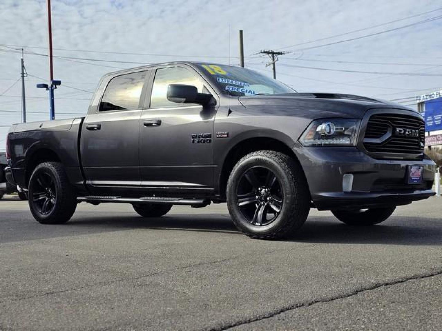 2018 GRAY RAM 1500 (1C6RR7MT4JS) with an V8,5.7L(345 CID),OHV engine, AUTOMATIC transmission, located at 14600 Frazho Road, Warren, MI, 48089, (586) 776-3400, 42.485996, -82.974220 - Photo#2