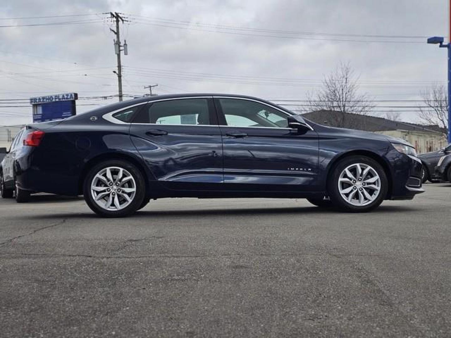 2017 BLUE CHEVROLET IMPALA (2G1105SA1H9) with an L4,2.5L(153 CID),DOHC engine, AUTOMATIC transmission, located at 14600 Frazho Road, Warren, MI, 48089, (586) 776-3400, 42.485996, -82.974220 - Photo#3