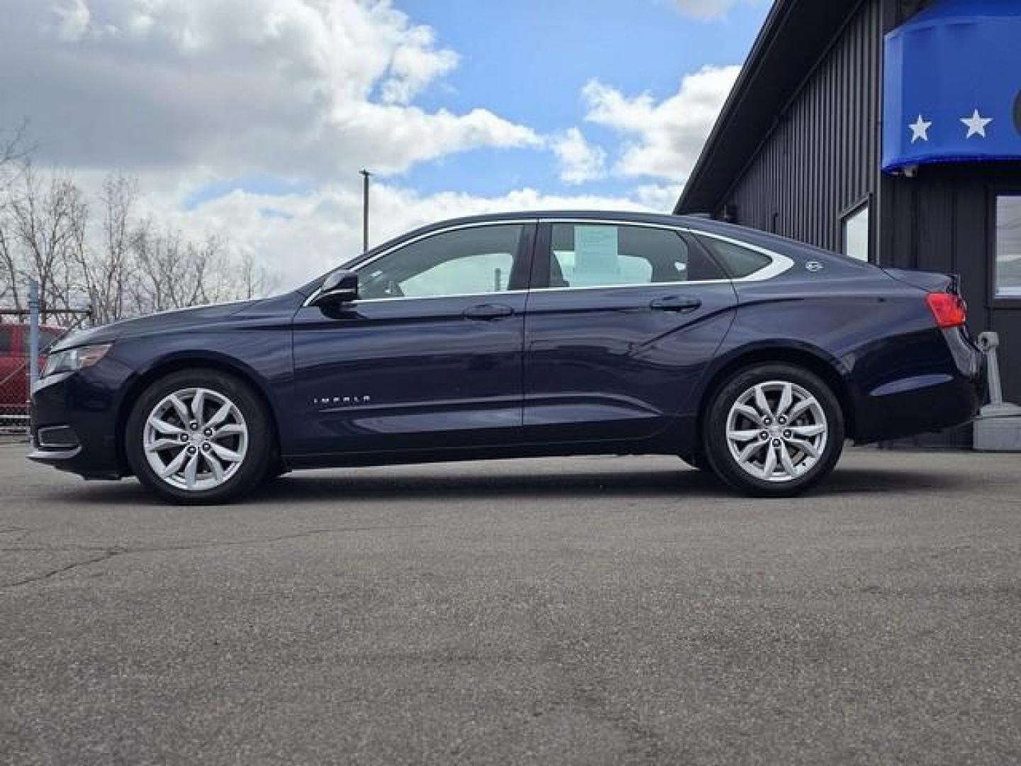 2017 BLUE CHEVROLET IMPALA (2G1105SA1H9) with an L4,2.5L(153 CID),DOHC engine, AUTOMATIC transmission, located at 14600 Frazho Road, Warren, MI, 48089, (586) 776-3400, 42.485996, -82.974220 - Photo#7