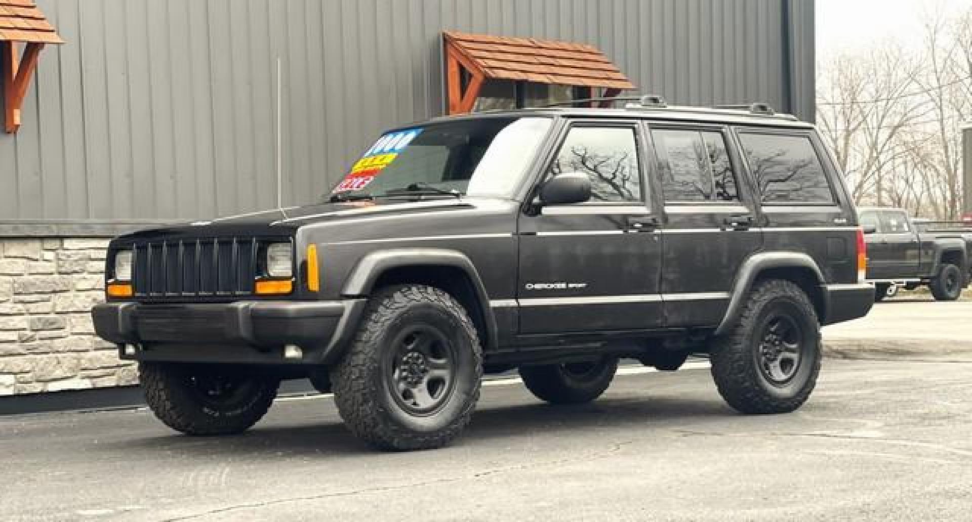 2000 BLACK JEEP CHEROKEE (1J4FF48S3YL) with an L6,4.0L(242 CID), engine, AUTOMATIC transmission, located at 14600 Frazho Road, Warren, MI, 48089, (586) 776-3400, 42.485996, -82.974220 - Photo#2