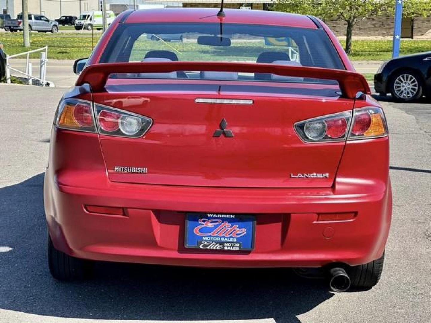 2015 RED MITSUBISHI LANCER (JA32U2FU7FU) with an L4,2.0L(122 CID),DOHC engine, AUTOMATIC transmission, located at 14600 Frazho Road, Warren, MI, 48089, (586) 776-3400, 42.485996, -82.974220 - Photo#4