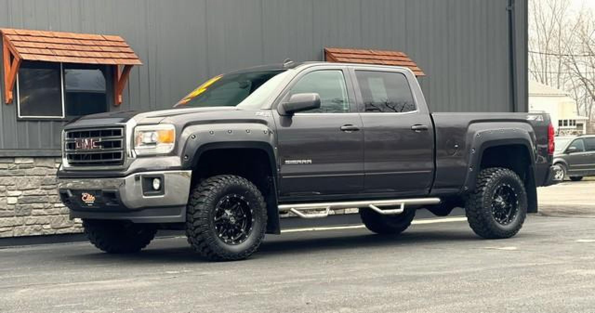 2014 GRAY GMC SIERRA 1500 (3GTU2UEC5EG) with an V8,5.3L(325 CID),OHV engine, AUTOMATIC transmission, located at 14600 Frazho Road, Warren, MI, 48089, (586) 776-3400, 42.485996, -82.974220 - Photo#2