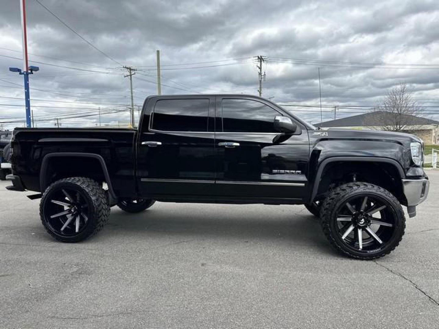 2014 BLACK GMC SIERRA 1500 (3GTU2VEC7EG) with an V8,5.3L(325 CID),OHV engine, AUTOMATIC transmission, located at 14600 Frazho Road, Warren, MI, 48089, (586) 776-3400, 42.485996, -82.974220 - Photo#3