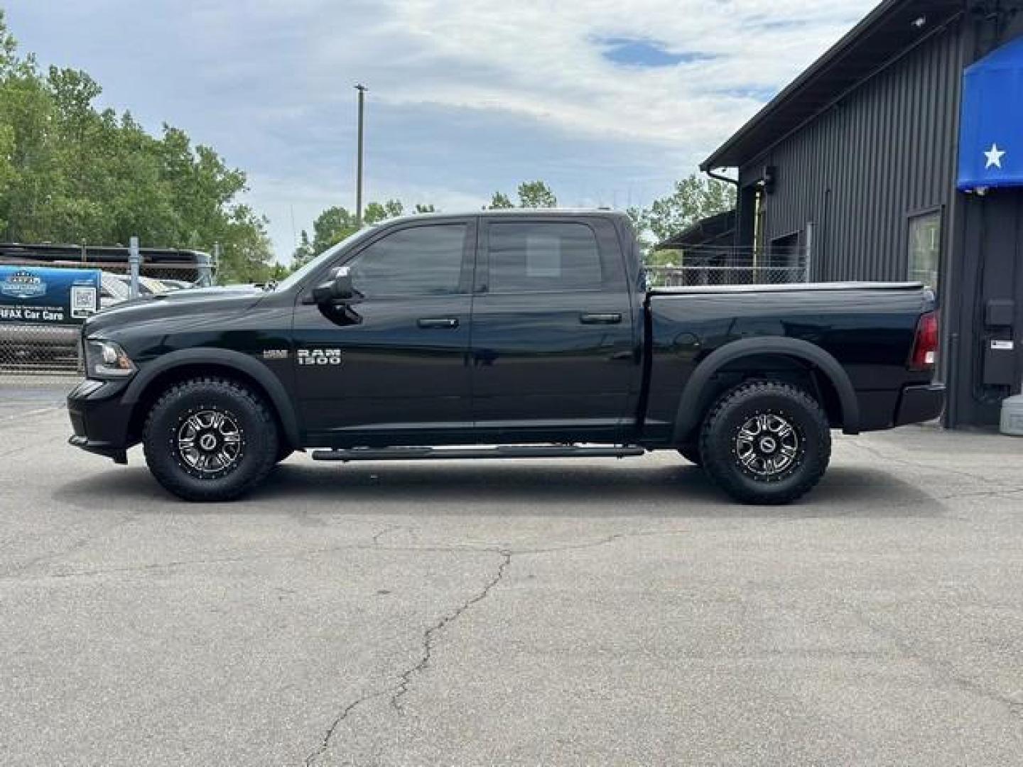 2014 BLACK RAM 1500 (1C6RR7MTXES) with an V8,5.7L(345 CID),OHV engine, AUTOMATIC transmission, located at 14600 Frazho Road, Warren, MI, 48089, (586) 776-3400, 42.485996, -82.974220 - Photo#7