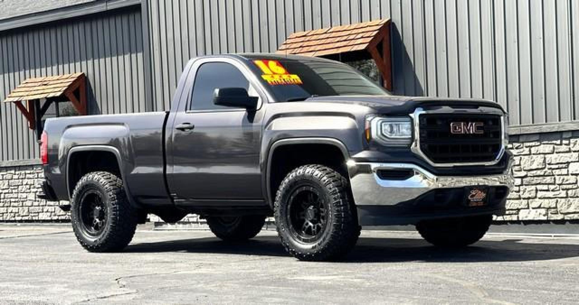 2016 GREY GMC SIERRA 1500 (1GTN2LEC6GZ) with an V8,5.3L(325 CID),OHV engine, AUTOMATIC transmission, located at 14600 Frazho Road, Warren, MI, 48089, (586) 776-3400, 42.485996, -82.974220 - Photo#4