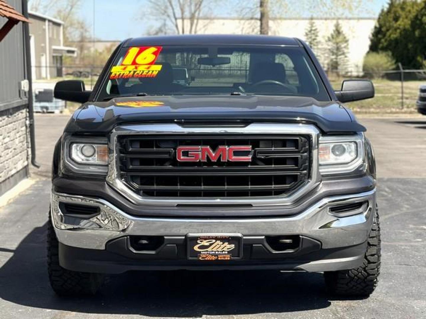 2016 GREY GMC SIERRA 1500 (1GTN2LEC6GZ) with an V8,5.3L(325 CID),OHV engine, AUTOMATIC transmission, located at 14600 Frazho Road, Warren, MI, 48089, (586) 776-3400, 42.485996, -82.974220 - Photo#5