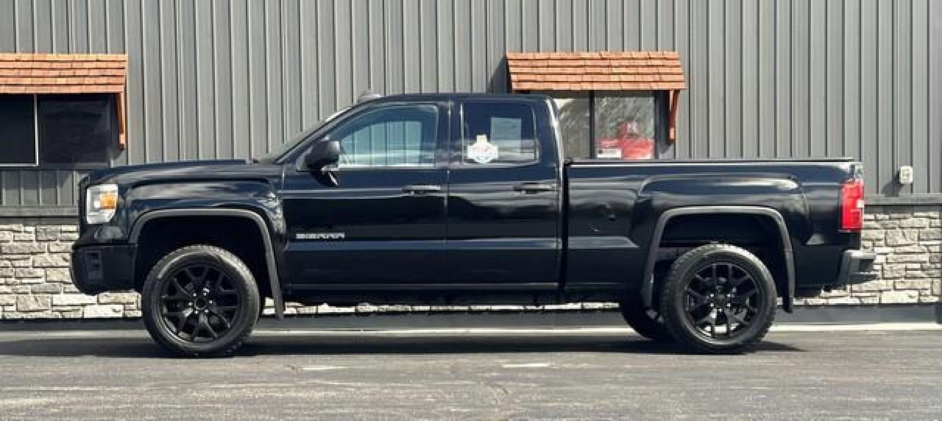 2015 BLACK GMC SIERRA 1500 (1GTV2TEC5FZ) with an V8,5.3L(325 CID),OHV engine, AUTOMATIC transmission, located at 14600 Frazho Road, Warren, MI, 48089, (586) 776-3400, 42.485996, -82.974220 - Photo#3