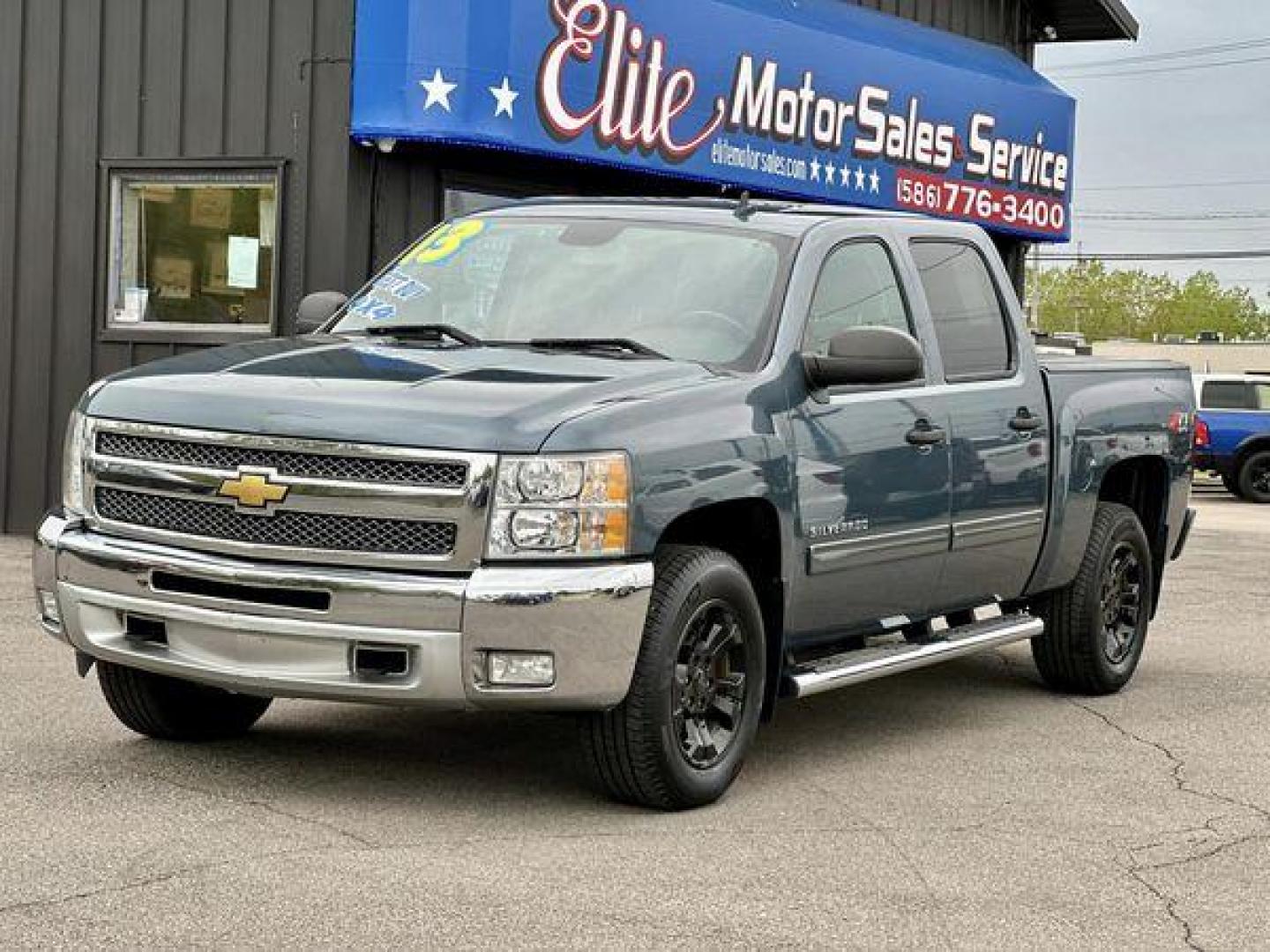 2013 BLUE GRANITE METTALIC CHEVROLET SILVERADO 1500 (3GCPKSE75DG) with an V8,5.3L(325 CID),OHV engine, AUTOMATIC transmission, located at 14600 Frazho Road, Warren, MI, 48089, (586) 776-3400, 42.485996, -82.974220 - Photo#0