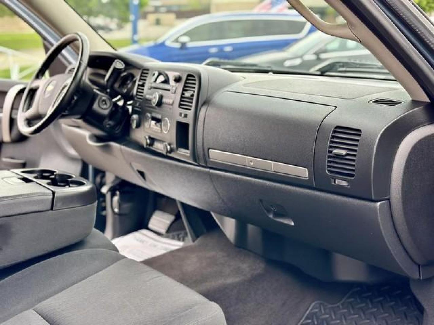 2013 BLUE GRANITE METTALIC CHEVROLET SILVERADO 1500 (3GCPKSE75DG) with an V8,5.3L(325 CID),OHV engine, AUTOMATIC transmission, located at 14600 Frazho Road, Warren, MI, 48089, (586) 776-3400, 42.485996, -82.974220 - Photo#11