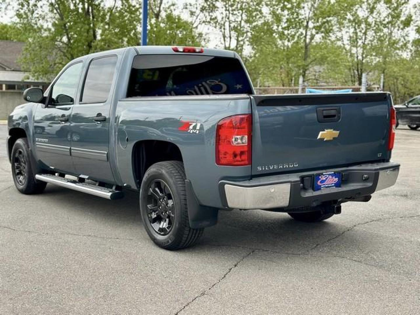 2013 BLUE GRANITE METTALIC CHEVROLET SILVERADO 1500 (3GCPKSE75DG) with an V8,5.3L(325 CID),OHV engine, AUTOMATIC transmission, located at 14600 Frazho Road, Warren, MI, 48089, (586) 776-3400, 42.485996, -82.974220 - Photo#6