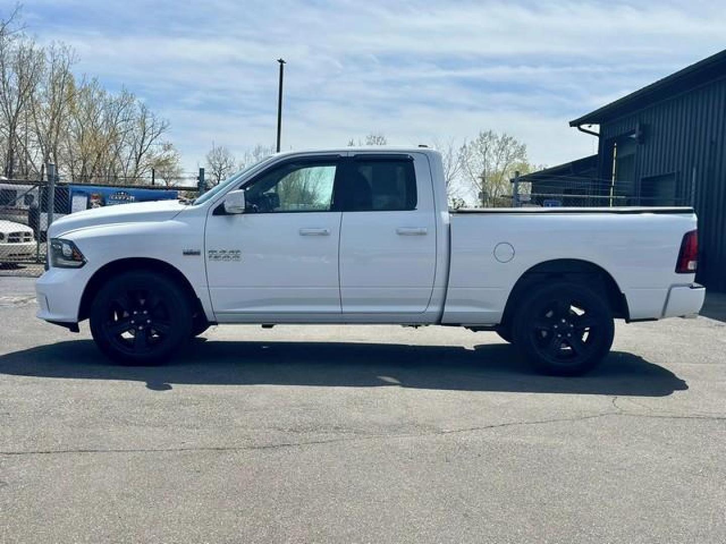 2014 WHITE RAM 1500 (1C6RR7HT9ES) with an V8,5.7L(345 CID),OHV engine, located at 14600 Frazho Road, Warren, MI, 48089, (586) 776-3400, 42.485996, -82.974220 - Photo#3