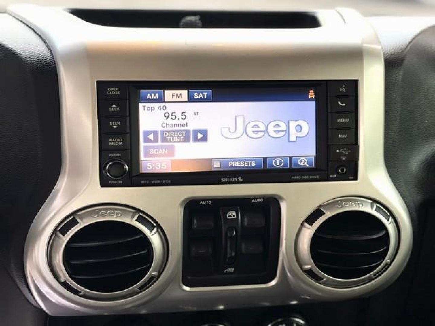 2014 WHITE JEEP WRANGLER (1C4HJWFG6EL) with an V6,3.6L(220 CID),DOHC engine, AUTOMATIC transmission, located at 14600 Frazho Road, Warren, MI, 48089, (586) 776-3400, 42.485996, -82.974220 - Photo#14