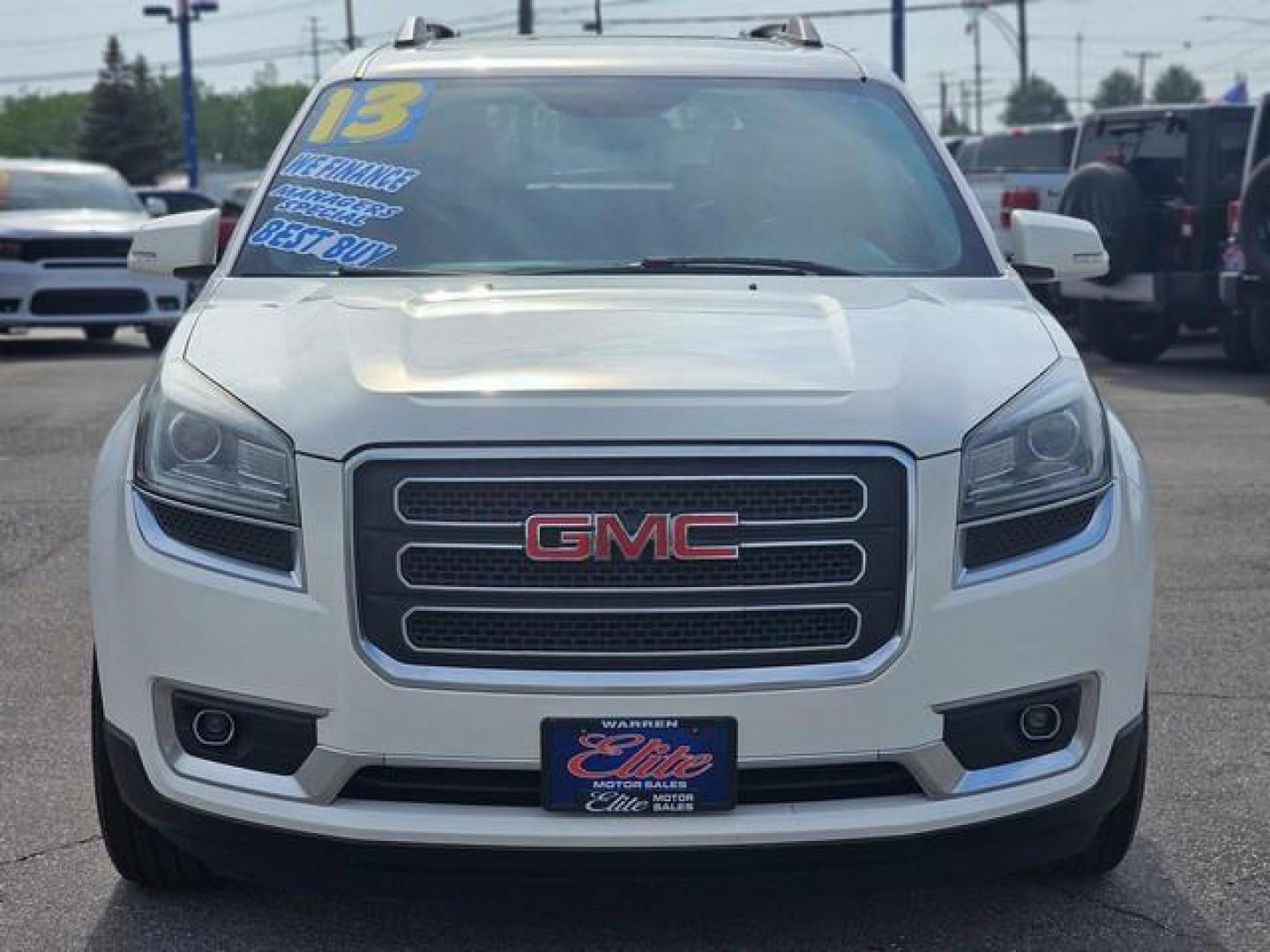 2013 WHITE GMC ACADIA (1GKKVRED3DJ) with an V6,3.6L(217 CID),DOHC engine, AUTOMATIC transmission, located at 14600 Frazho Road, Warren, MI, 48089, (586) 776-3400, 42.485996, -82.974220 - Photo#1