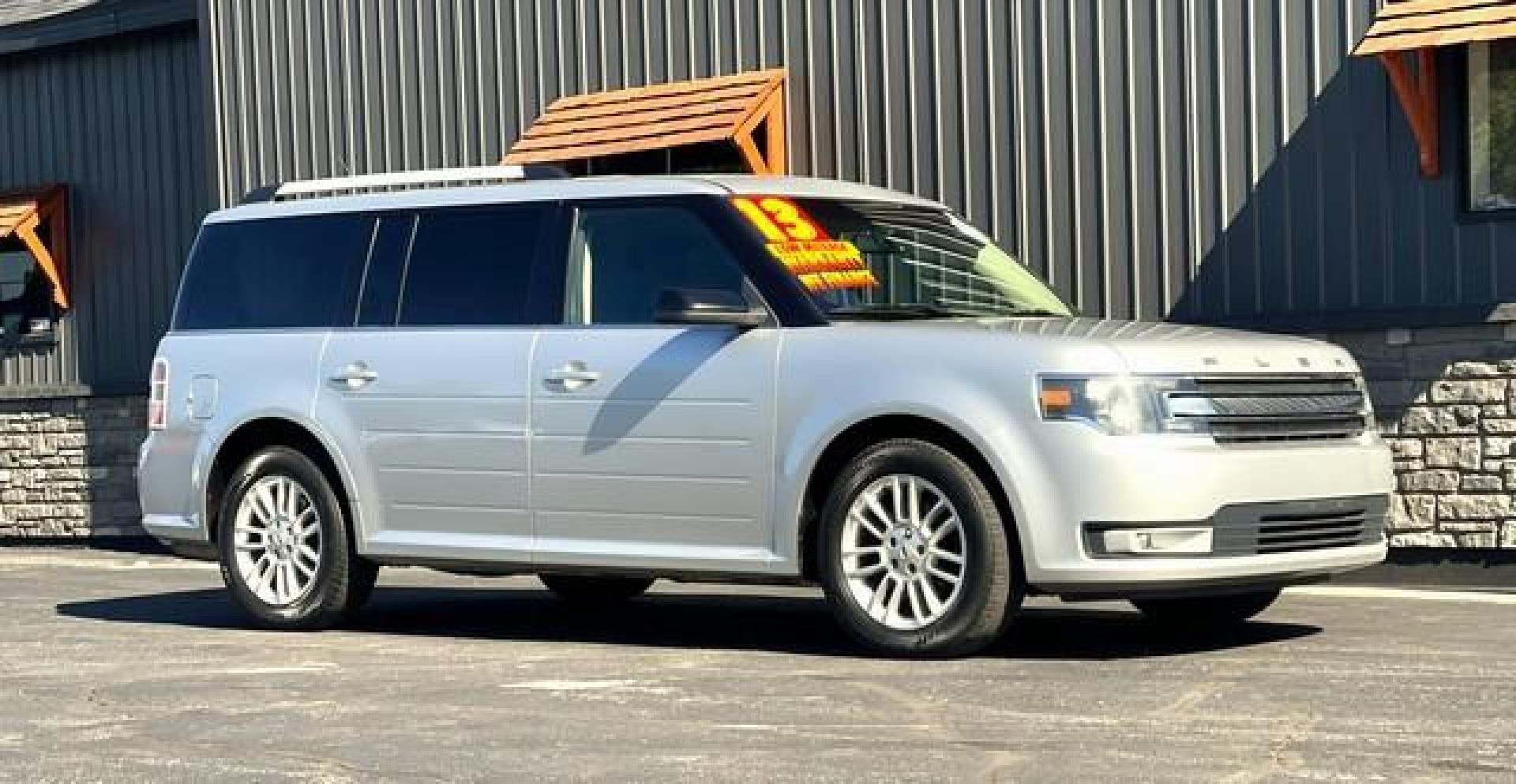 2013 SILVER FORD FLEX (2FMGK5C80DB) with an V6,3.5L(213 CID),DOHC engine, AUTOMATIC transmission, located at 14600 Frazho Road, Warren, MI, 48089, (586) 776-3400, 42.485996, -82.974220 - Photo#2