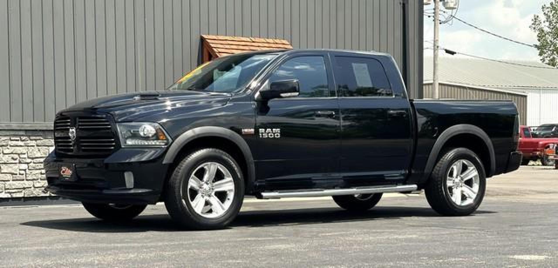 2014 BLACK RAM 1500 (1C6RR7MT1ES) with an V8,5.7L(345 CID),OHV engine, AUTOMATIC transmission, located at 14600 Frazho Road, Warren, MI, 48089, (586) 776-3400, 42.485996, -82.974220 - Photo#1