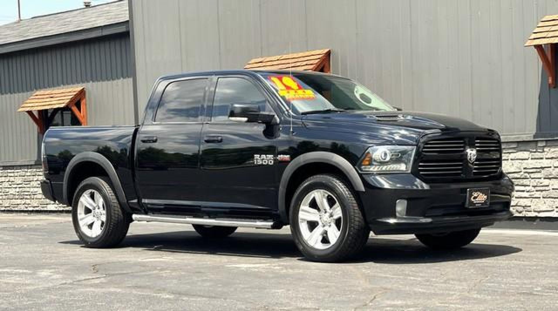 2014 BLACK RAM 1500 (1C6RR7MT1ES) with an V8,5.7L(345 CID),OHV engine, AUTOMATIC transmission, located at 14600 Frazho Road, Warren, MI, 48089, (586) 776-3400, 42.485996, -82.974220 - Photo#3