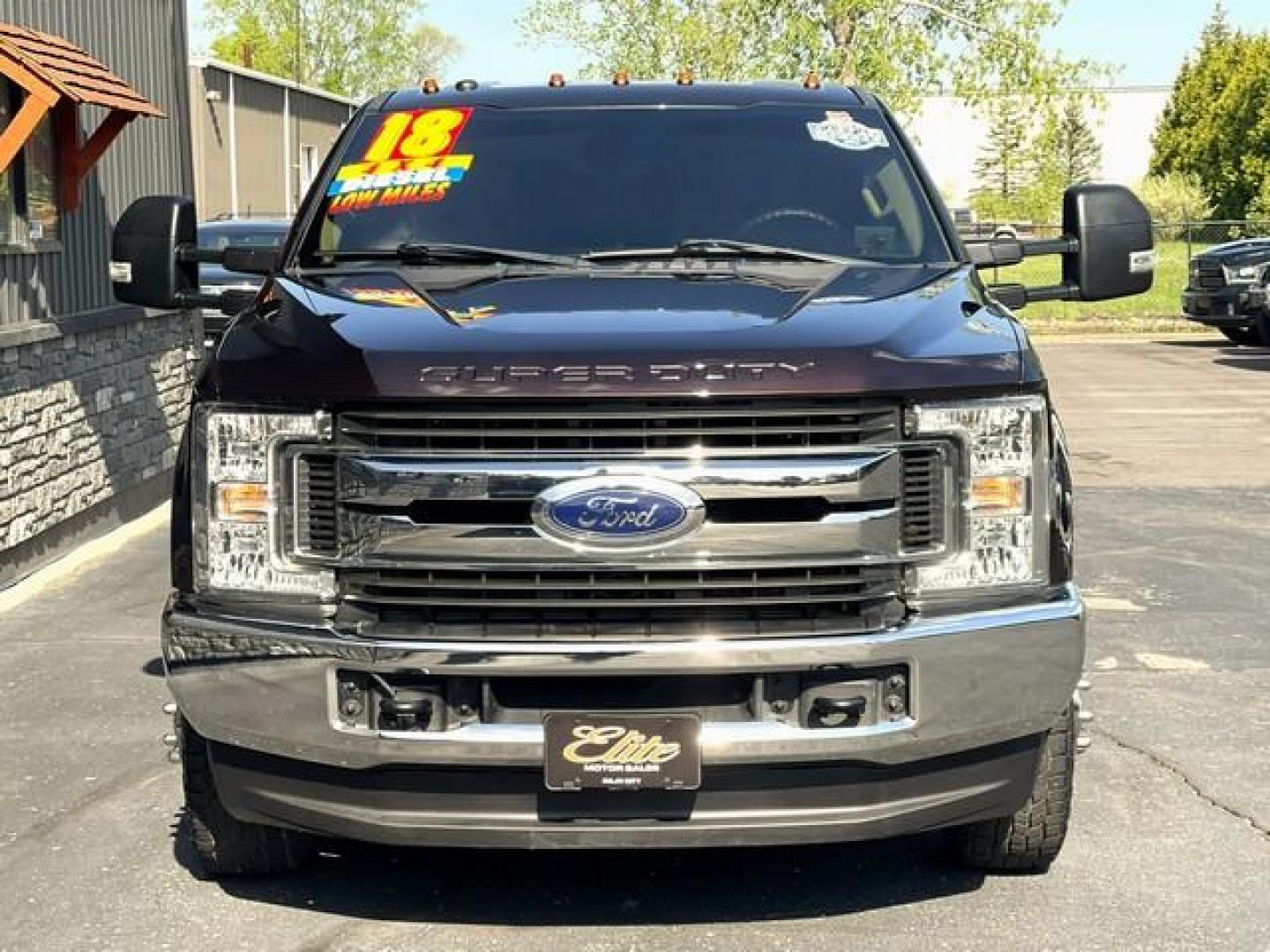 2018 BROWN FORD F-350 SUPER DUTY (1FTRF3DT0JE) with an V8,6.7L(406 CID),OHV engine, AUTOMATIC transmission, located at 14600 Frazho Road, Warren, MI, 48089, (586) 776-3400, 42.485996, -82.974220 - Photo#5