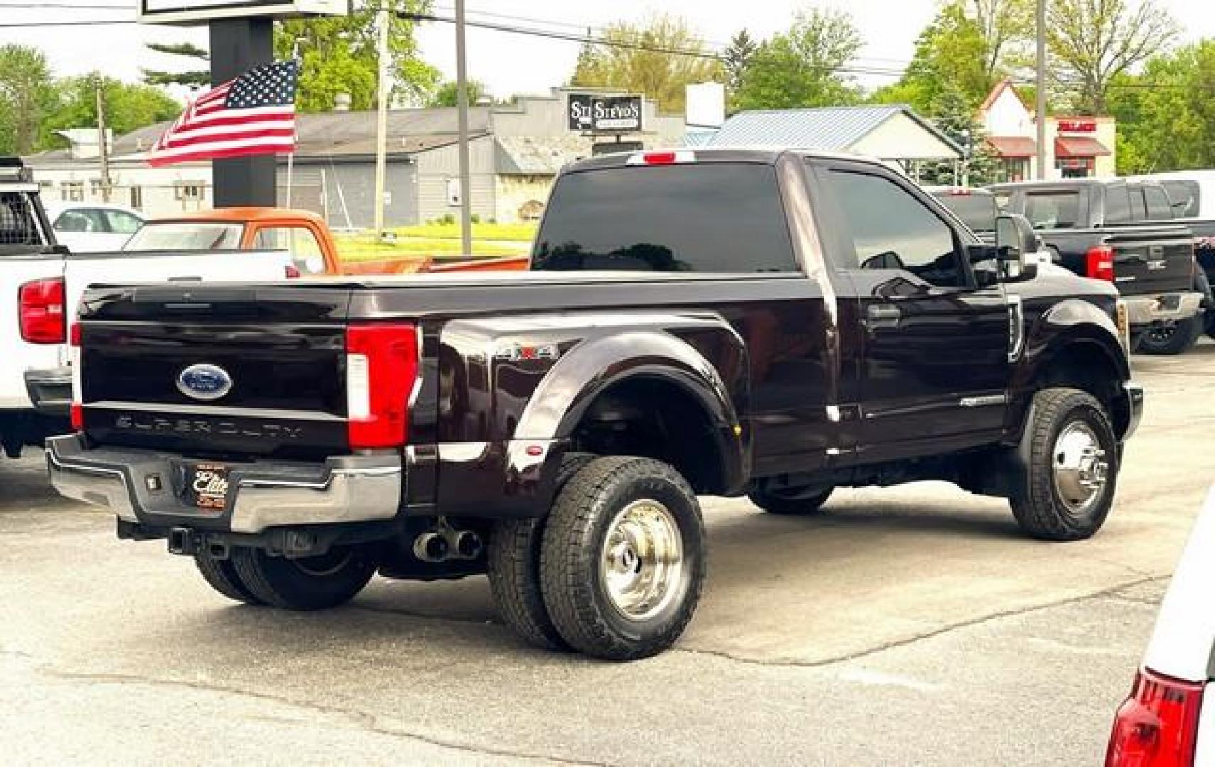 2018 BROWN FORD F-350 SUPER DUTY (1FTRF3DT0JE) with an V8,6.7L(406 CID),OHV engine, AUTOMATIC transmission, located at 14600 Frazho Road, Warren, MI, 48089, (586) 776-3400, 42.485996, -82.974220 - Photo#6