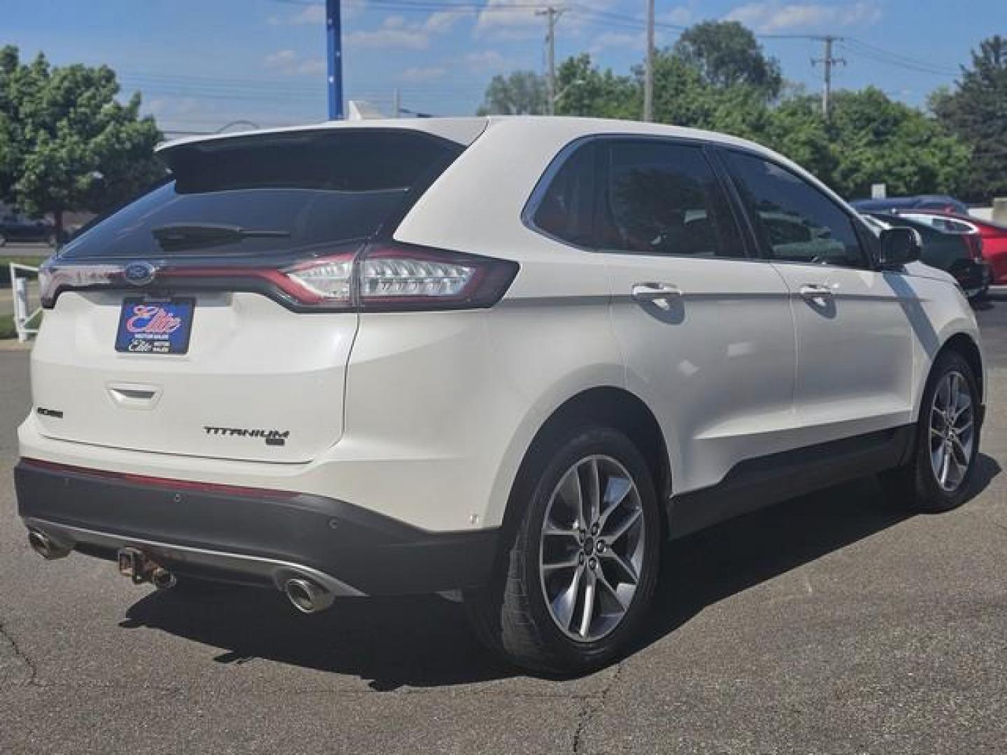 2016 WHITE PLATINUM TRI COAT FORD EDGE (2FMPK4K83GB) with an V6,3.5L(213 CID),DOHC engine, AUTOMATIC transmission, located at 14600 Frazho Road, Warren, MI, 48089, (586) 776-3400, 42.485996, -82.974220 - Photo#4