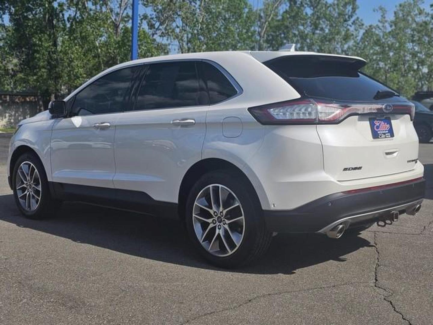 2016 WHITE PLATINUM TRI COAT FORD EDGE (2FMPK4K83GB) with an V6,3.5L(213 CID),DOHC engine, AUTOMATIC transmission, located at 14600 Frazho Road, Warren, MI, 48089, (586) 776-3400, 42.485996, -82.974220 - Photo#6