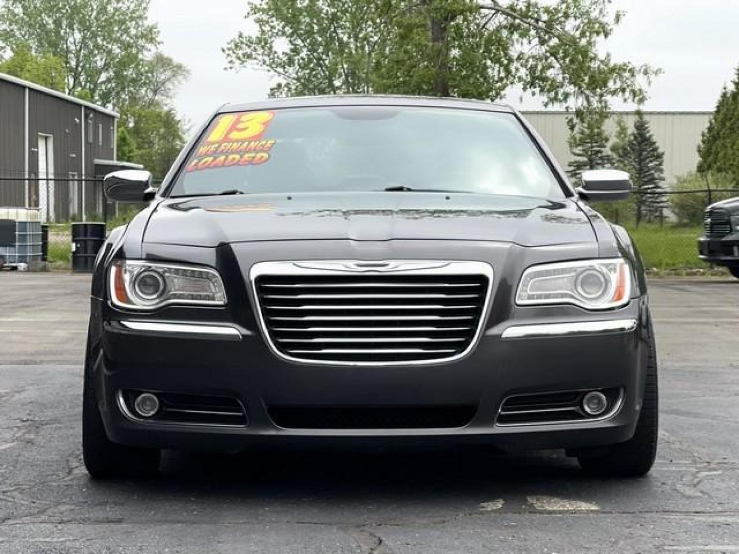 2013 GRANITE CHRYSTAL METALLIC CHRYSLER 300 (2C3CCAET3DH) with an V8,5.7L(345 CID),OHV engine, AUTOMATIC transmission, located at 14600 Frazho Road, Warren, MI, 48089, (586) 776-3400, 42.485996, -82.974220 - Photo#6