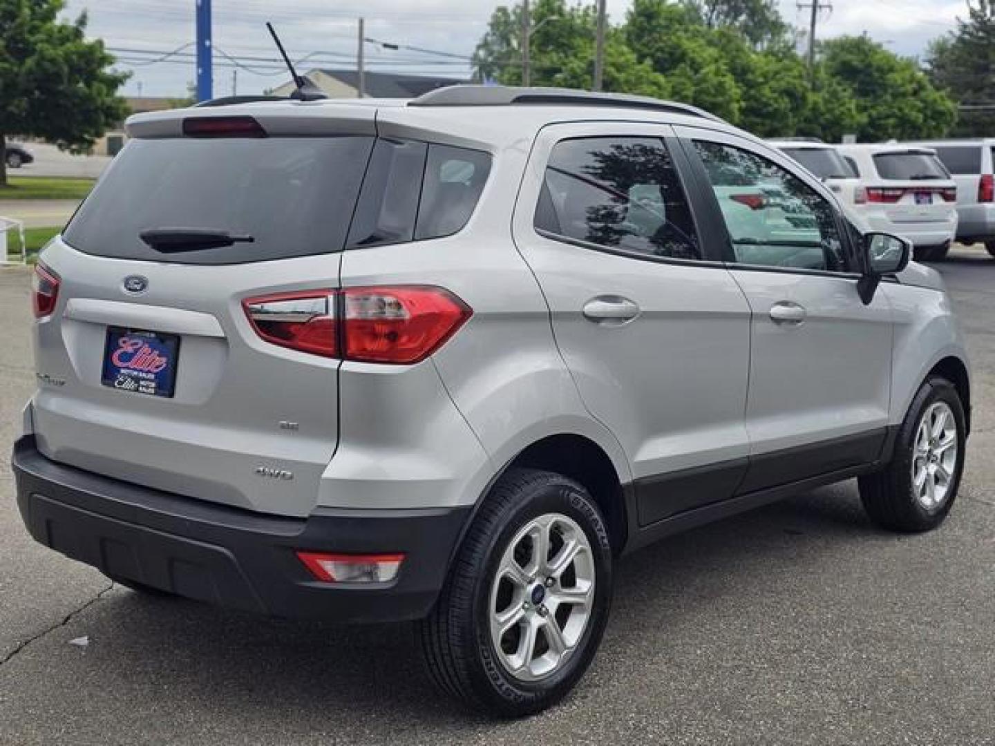 2018 MOONDUST SILVER METALLIC FORD ECOSPORT (MAJ6P1UL3JC) with an L4,2.0L(122 CID),DOHC engine, AUTOMATIC transmission, located at 14600 Frazho Road, Warren, MI, 48089, (586) 776-3400, 42.485996, -82.974220 - Photo#6