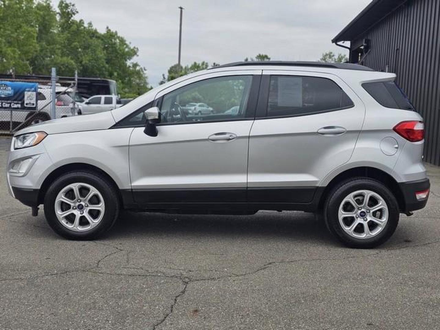 2018 MOONDUST SILVER METALLIC FORD ECOSPORT (MAJ6P1UL3JC) with an L4,2.0L(122 CID),DOHC engine, AUTOMATIC transmission, located at 14600 Frazho Road, Warren, MI, 48089, (586) 776-3400, 42.485996, -82.974220 - Photo#7