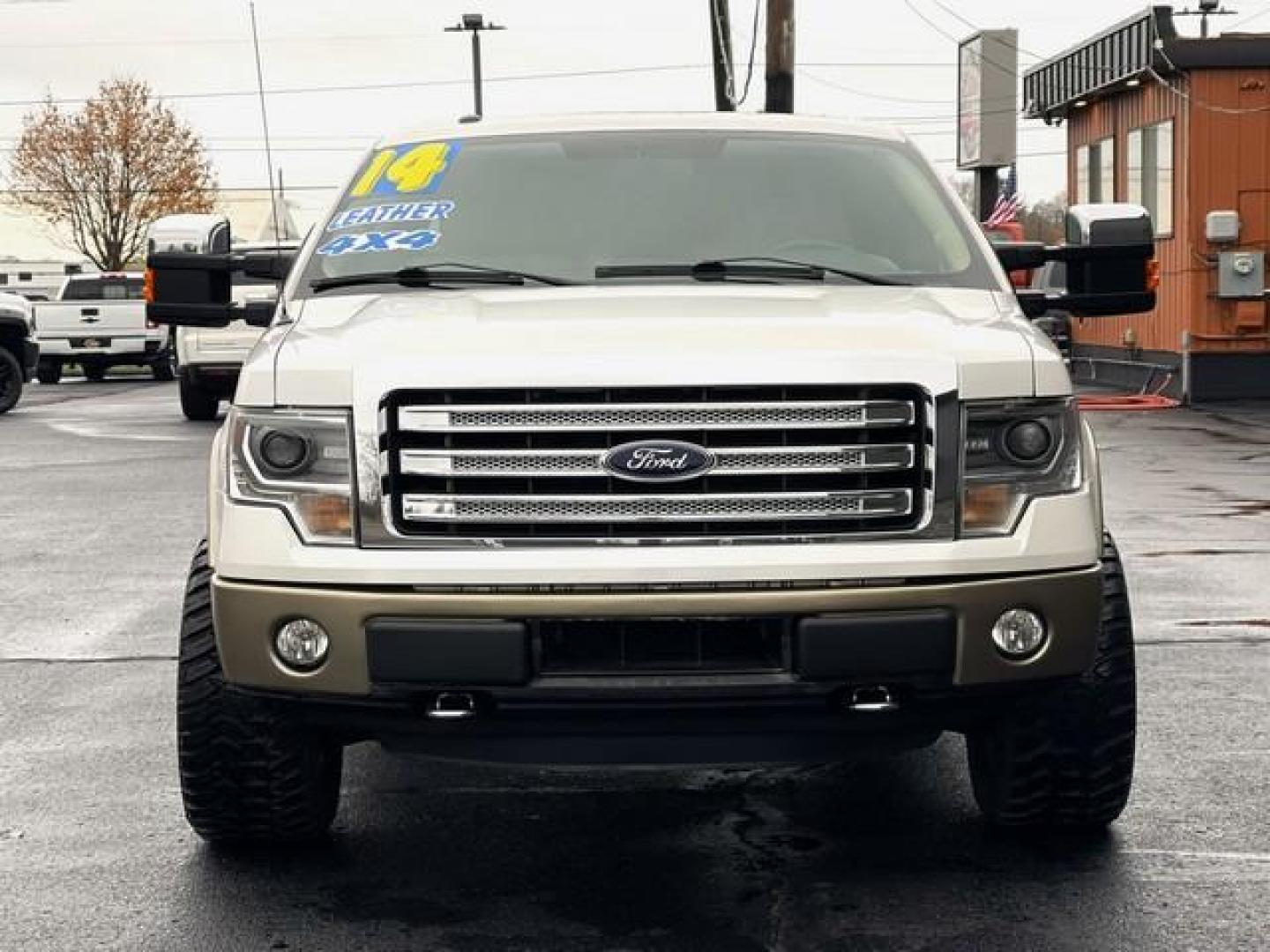 2014 WHITE FORD F-150 LARIAT (1FTFW1E61EF) with an V8,6.2L(379 CID),SOHC engine, AUTOMATIC transmission, located at 14600 Frazho Road, Warren, MI, 48089, (586) 776-3400, 42.485996, -82.974220 - Photo#4