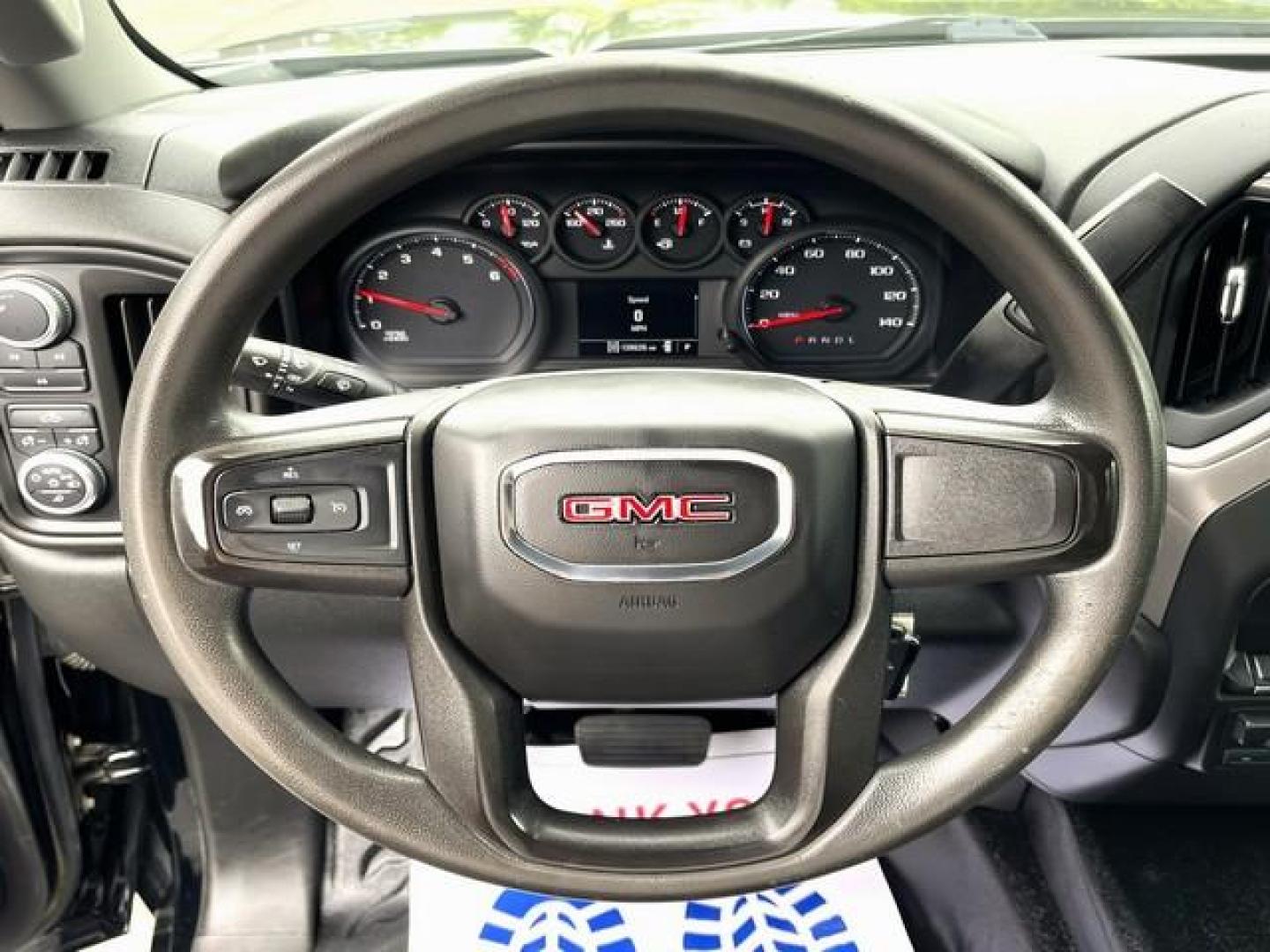 2020 BLACK GMC SIERRA 3500 HD (1GT49SE79LF) with an V8,6.6L(401 CID), engine, AUTOMATIC transmission, located at 14600 Frazho Road, Warren, MI, 48089, (586) 776-3400, 42.485996, -82.974220 - Photo#12