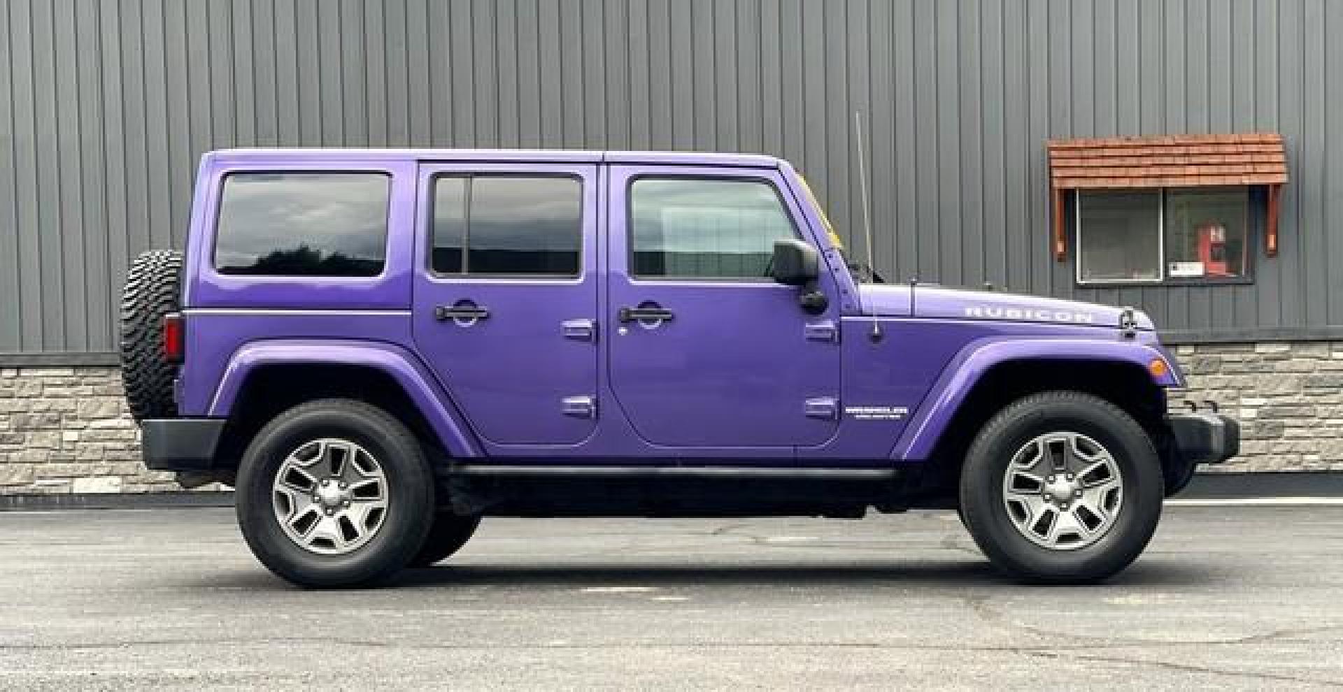 2017 PURPLE JEEP WRANGLER (1C4BJWFG0HL) with an V6,3.6L(220 CID),DOHC engine, AUTOMATIC transmission, located at 14600 Frazho Road, Warren, MI, 48089, (586) 776-3400, 42.485996, -82.974220 - Photo#5