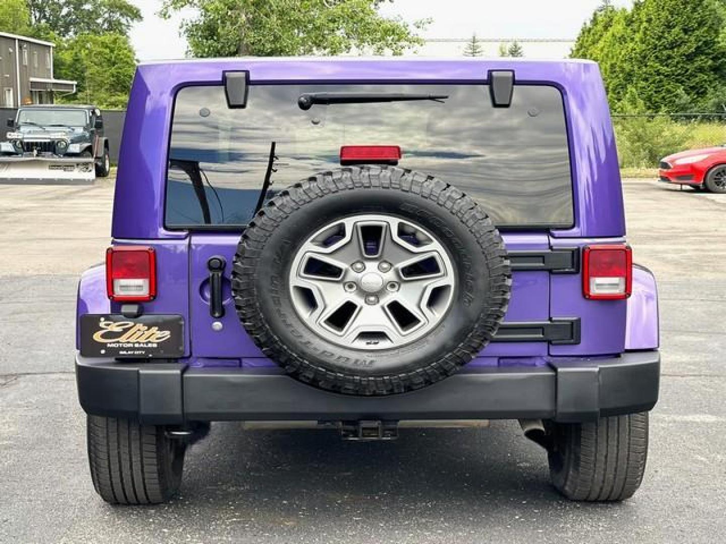 2017 PURPLE JEEP WRANGLER (1C4BJWFG0HL) with an V6,3.6L(220 CID),DOHC engine, AUTOMATIC transmission, located at 14600 Frazho Road, Warren, MI, 48089, (586) 776-3400, 42.485996, -82.974220 - Photo#6