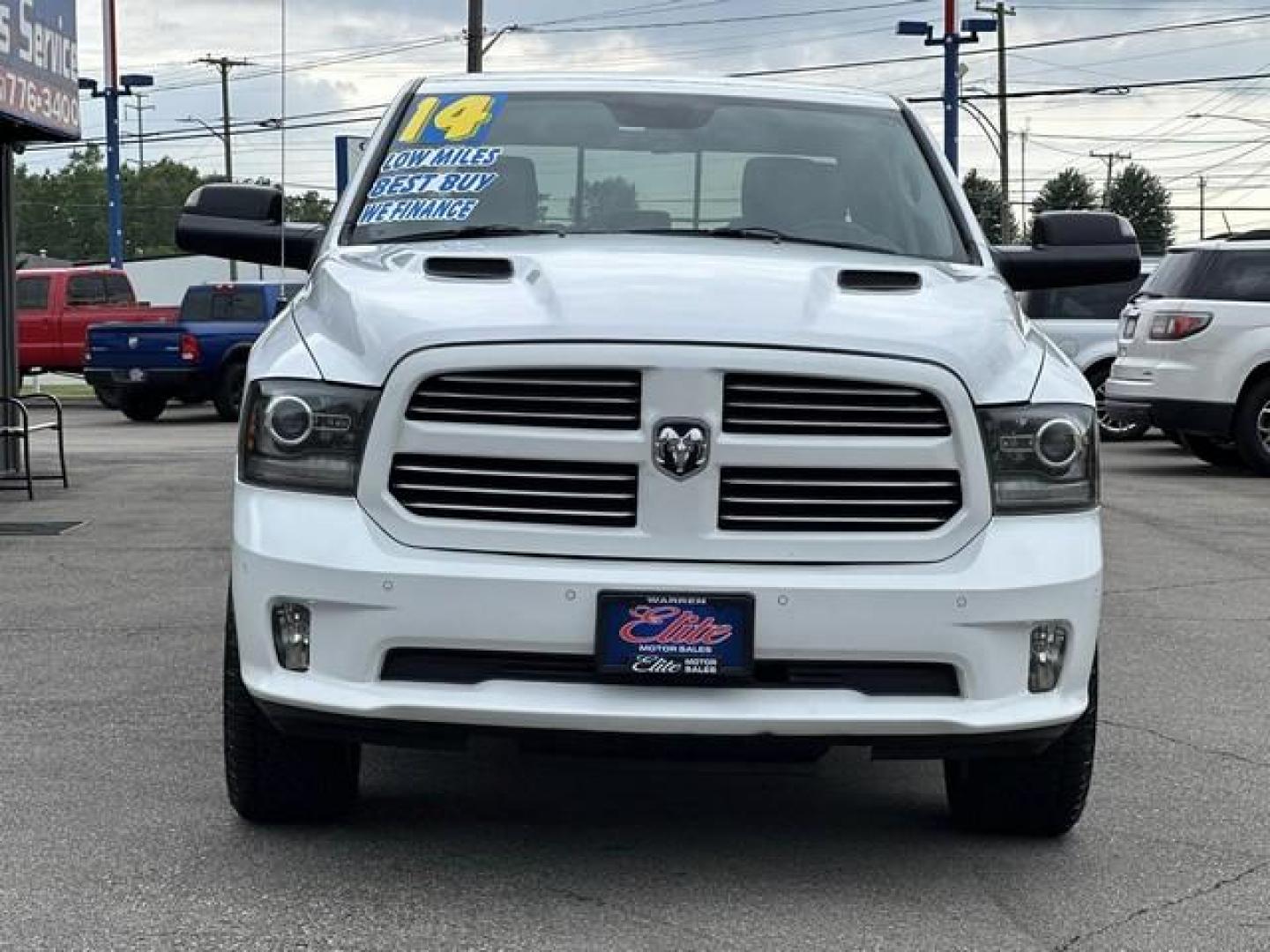 2014 WHITE RAM 1500 (1C6RR7MT1ES) with an V8,5.7L(345 CID),OHV engine, AUTOMATIC transmission, located at 14600 Frazho Road, Warren, MI, 48089, (586) 776-3400, 42.485996, -82.974220 - Photo#1