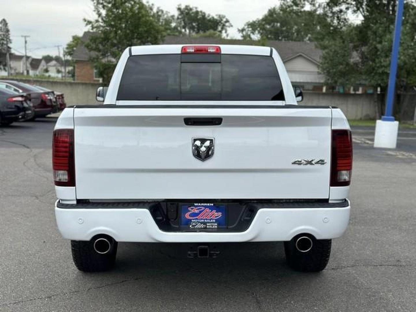 2014 WHITE RAM 1500 (1C6RR7MT1ES) with an V8,5.7L(345 CID),OHV engine, AUTOMATIC transmission, located at 14600 Frazho Road, Warren, MI, 48089, (586) 776-3400, 42.485996, -82.974220 - Photo#5