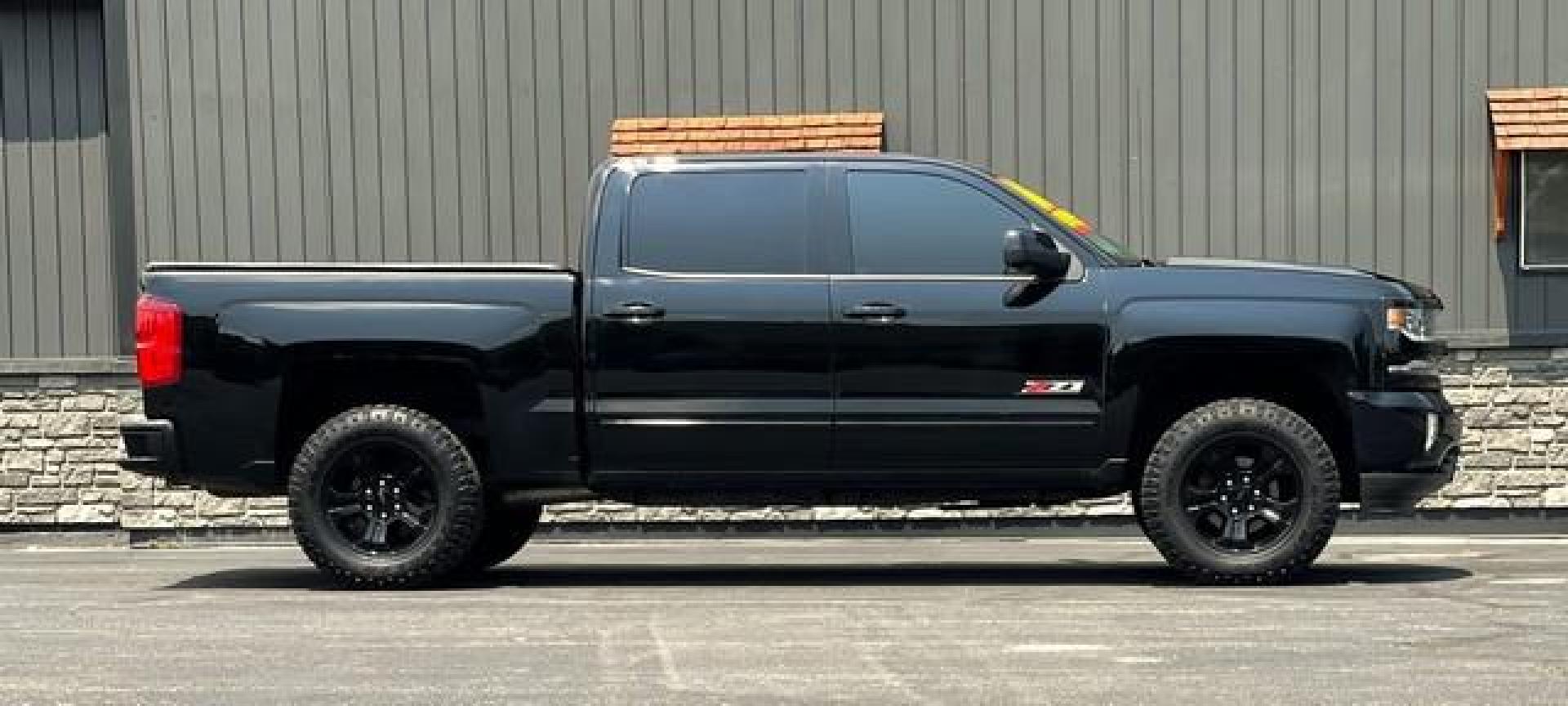 2016 BLACK CHEVROLET SILVERADO 1500 (3GCUKSEC4GG) with an V8,5.3L(325 CID),OHV engine, AUTOMATIC transmission, located at 14600 Frazho Road, Warren, MI, 48089, (586) 776-3400, 42.485996, -82.974220 - Photo#3