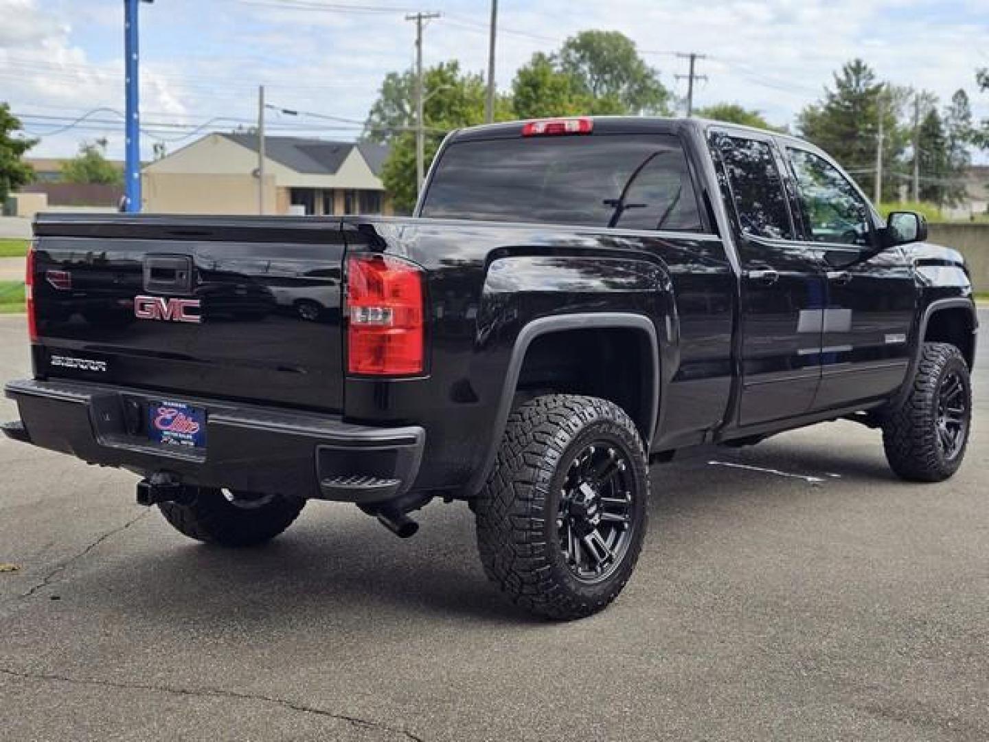 2018 BLACK GMC SIERRA 1500 (1GTV2LEC7JZ) with an V8,5.3L(325 CID),OHV engine, AUTOMATIC transmission, located at 14600 Frazho Road, Warren, MI, 48089, (586) 776-3400, 42.485996, -82.974220 - Photo#4