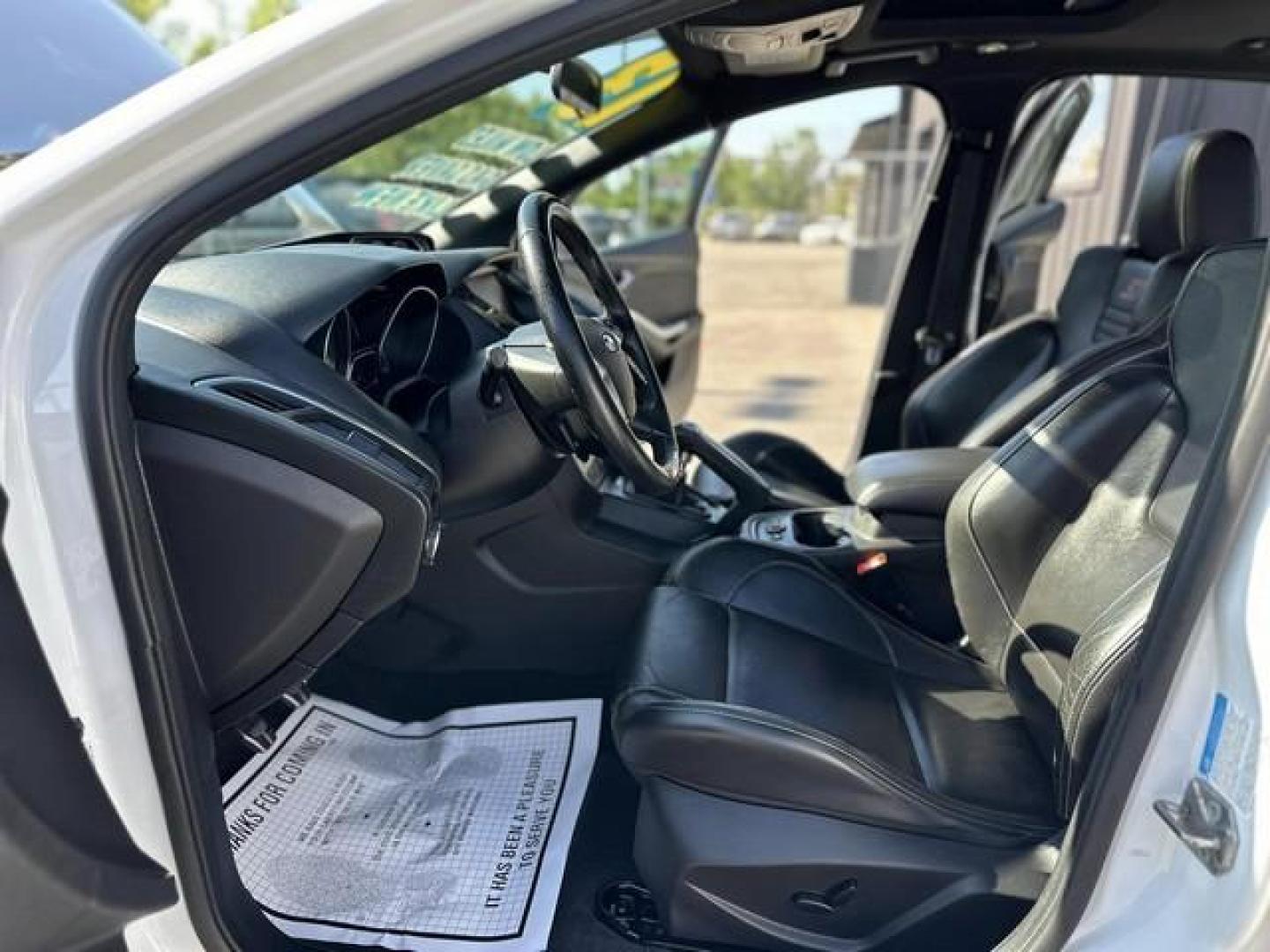 2013 OXFORD WHITE FORD FOCUS (1FADP3L94DL) with an L4,2.0L(122 CID),DOHC engine, MANUAL transmission, located at 14600 Frazho Road, Warren, MI, 48089, (586) 776-3400, 42.485996, -82.974220 - Photo#30