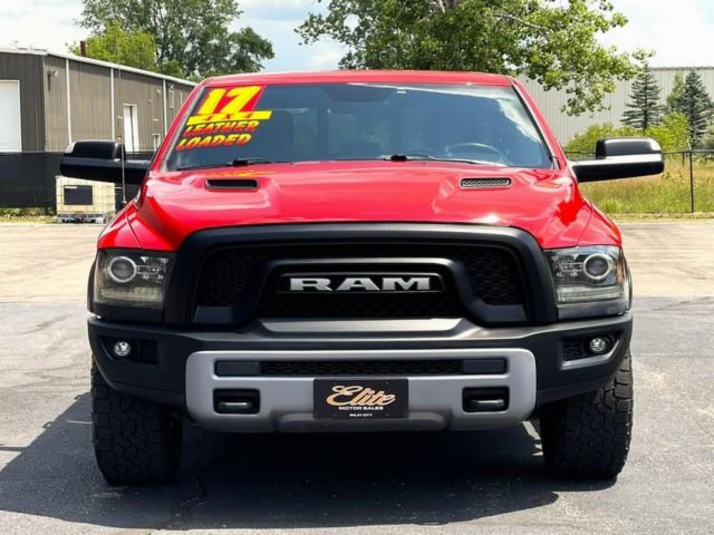 2017 RED RAM 1500 (1C6RR7YT9HS) with an V8,5.7L(345 CID),OHV engine, AUTOMATIC transmission, located at 14600 Frazho Road, Warren, MI, 48089, (586) 776-3400, 42.485996, -82.974220 - Photo#3